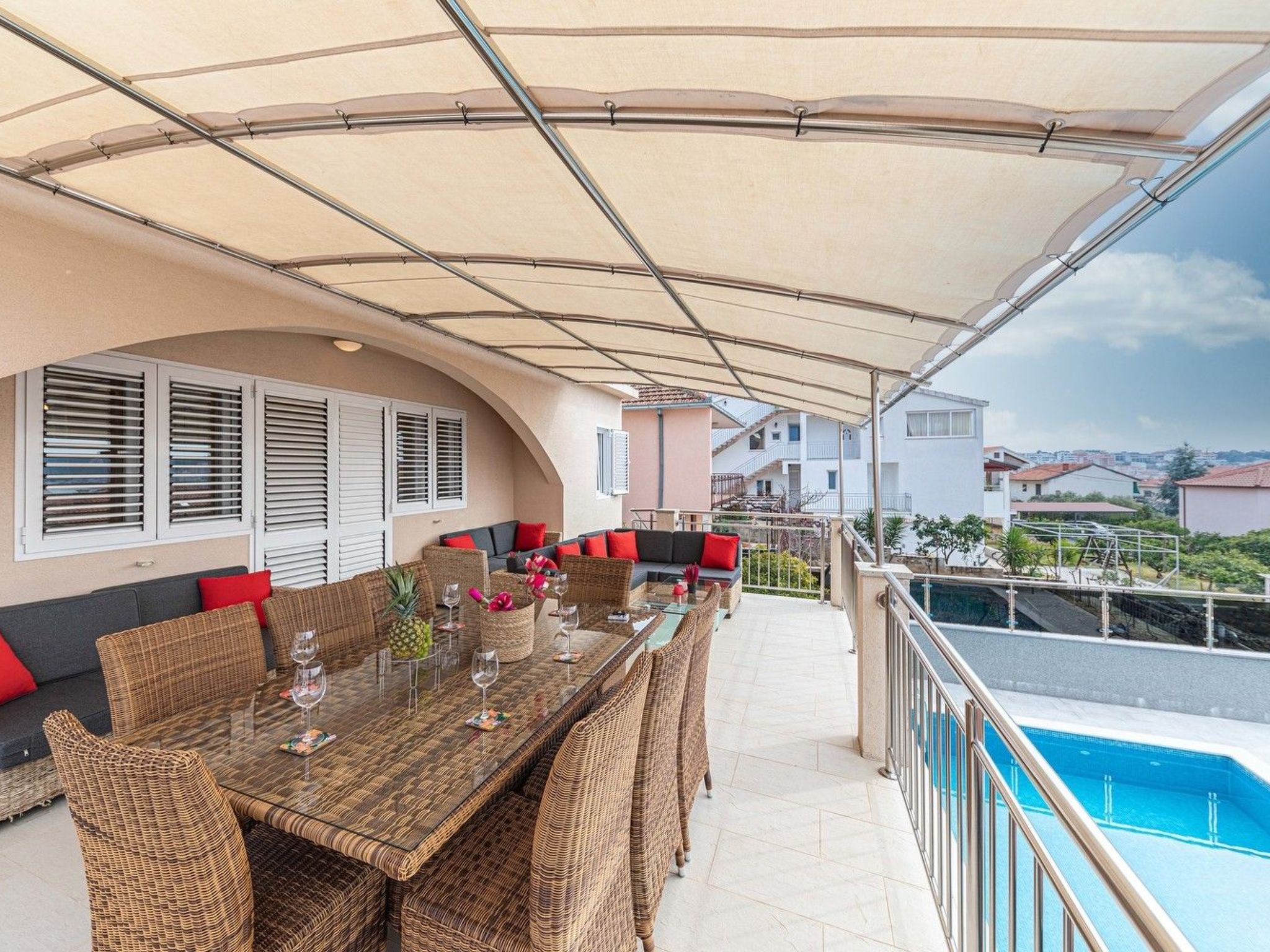 Villa Urban in Trogir mit privatem beheiztem Pool-Binnen