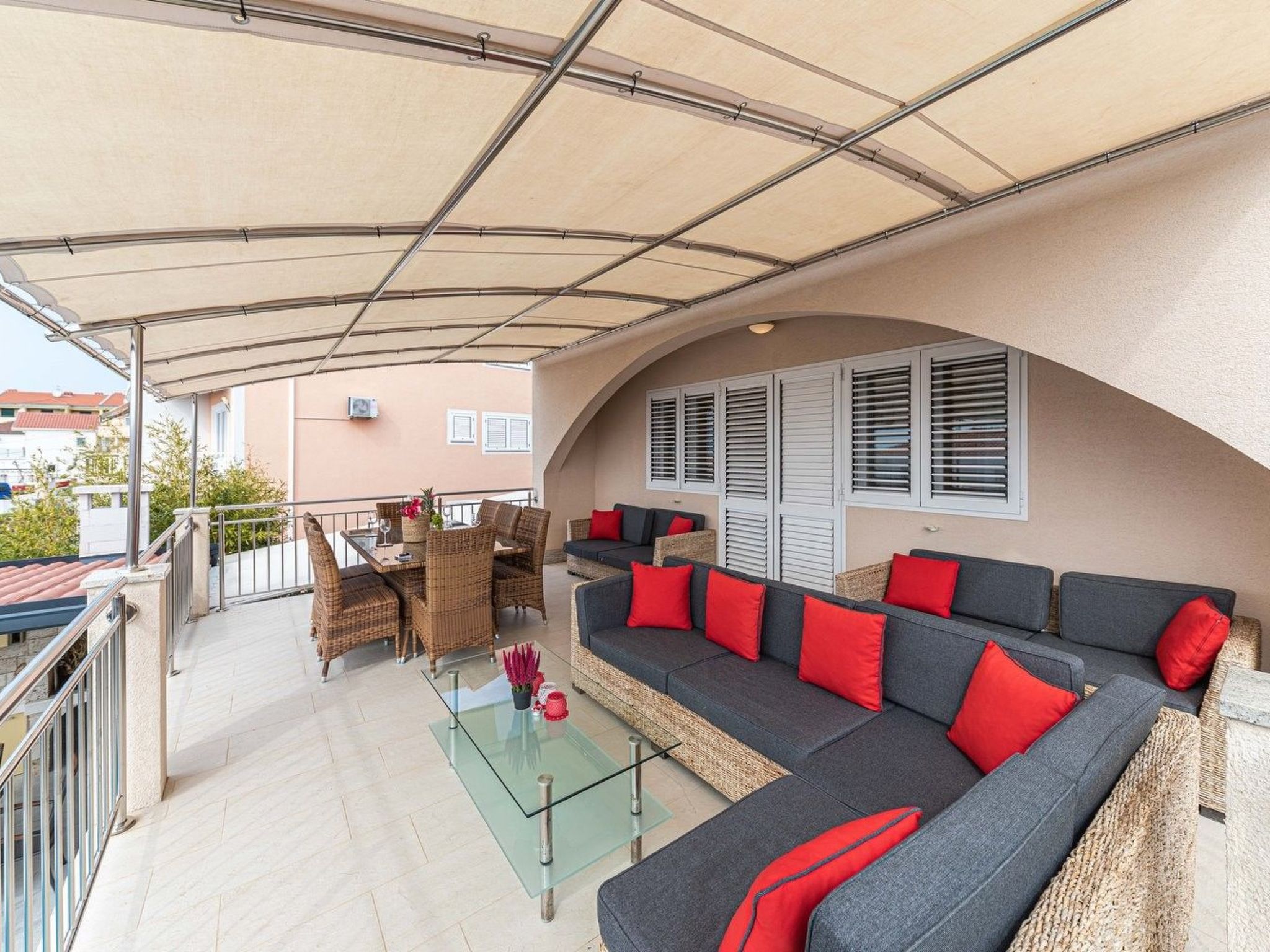 Villa Urban in Trogir mit privatem beheiztem Pool-Binnen