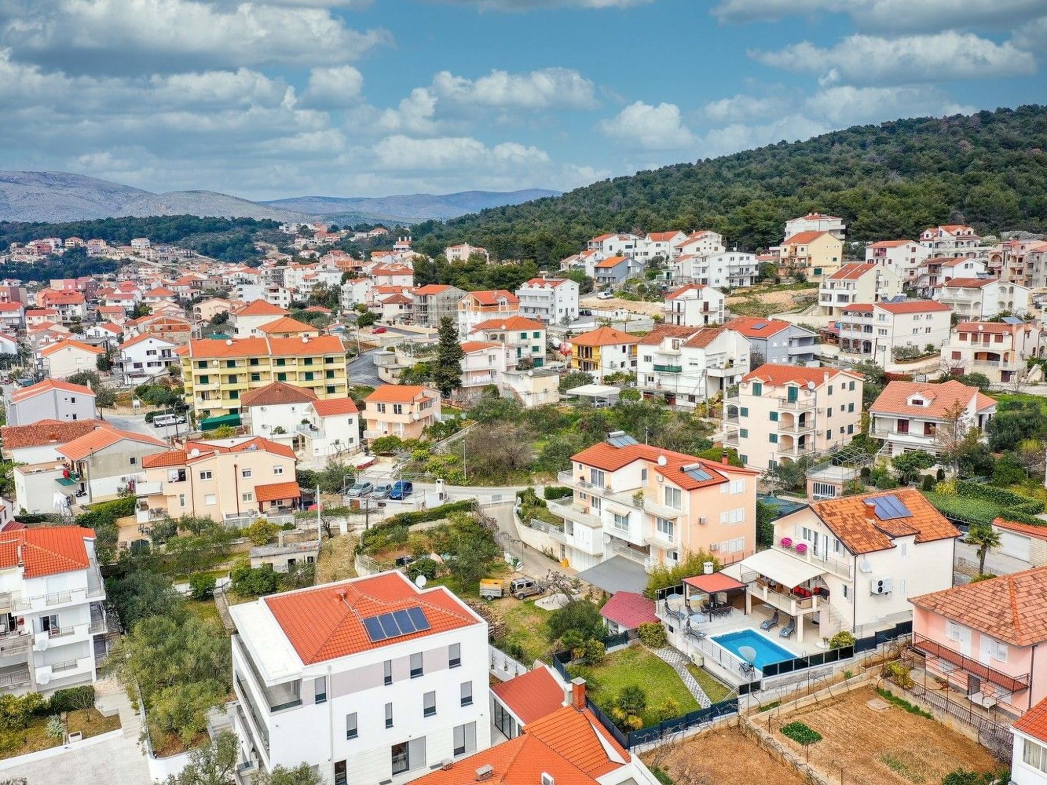 Villa Urban in Trogir: Privé verwarmd zwembad voor 14 personen - foto 38