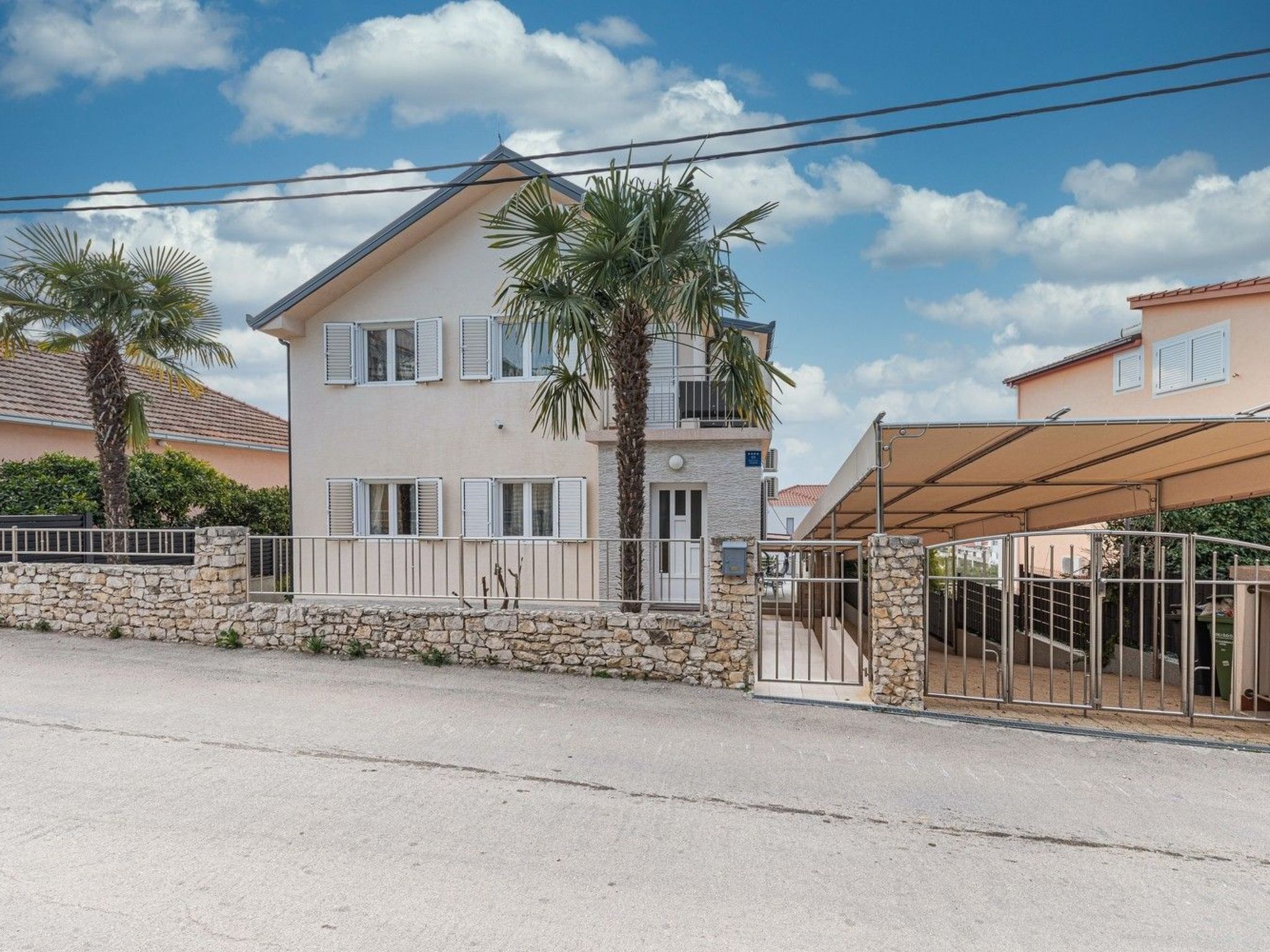 Villa Urban in Trogir: Privé verwarmd zwembad voor 14 personen - foto 40