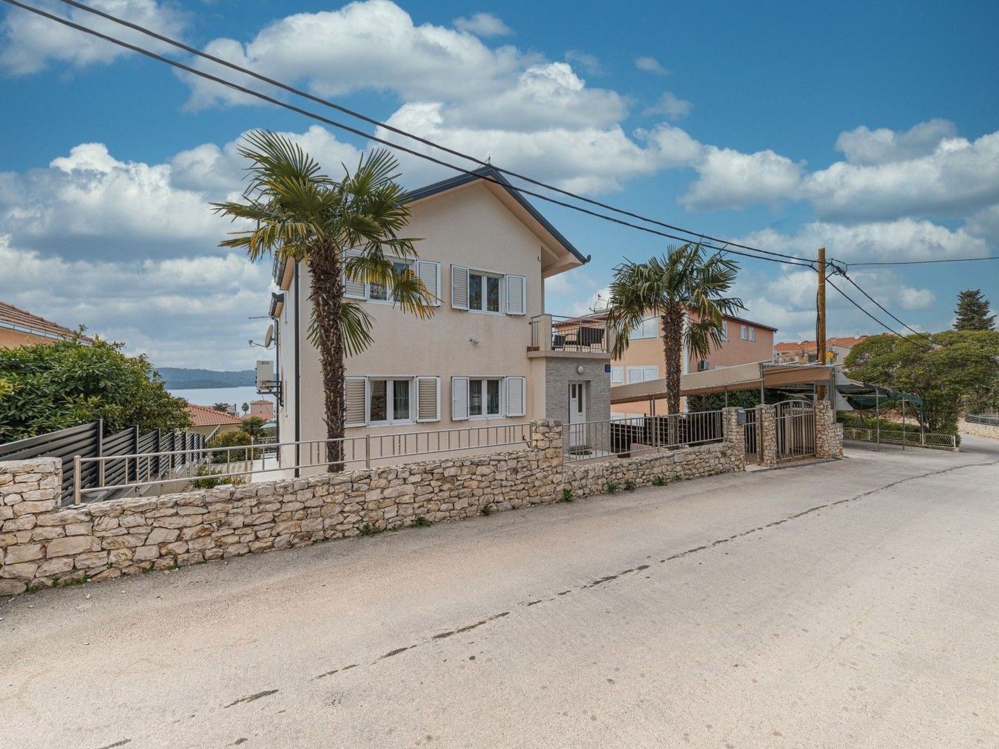 Villa Urban in Trogir: Privé verwarmd zwembad voor 14 personen - foto 41