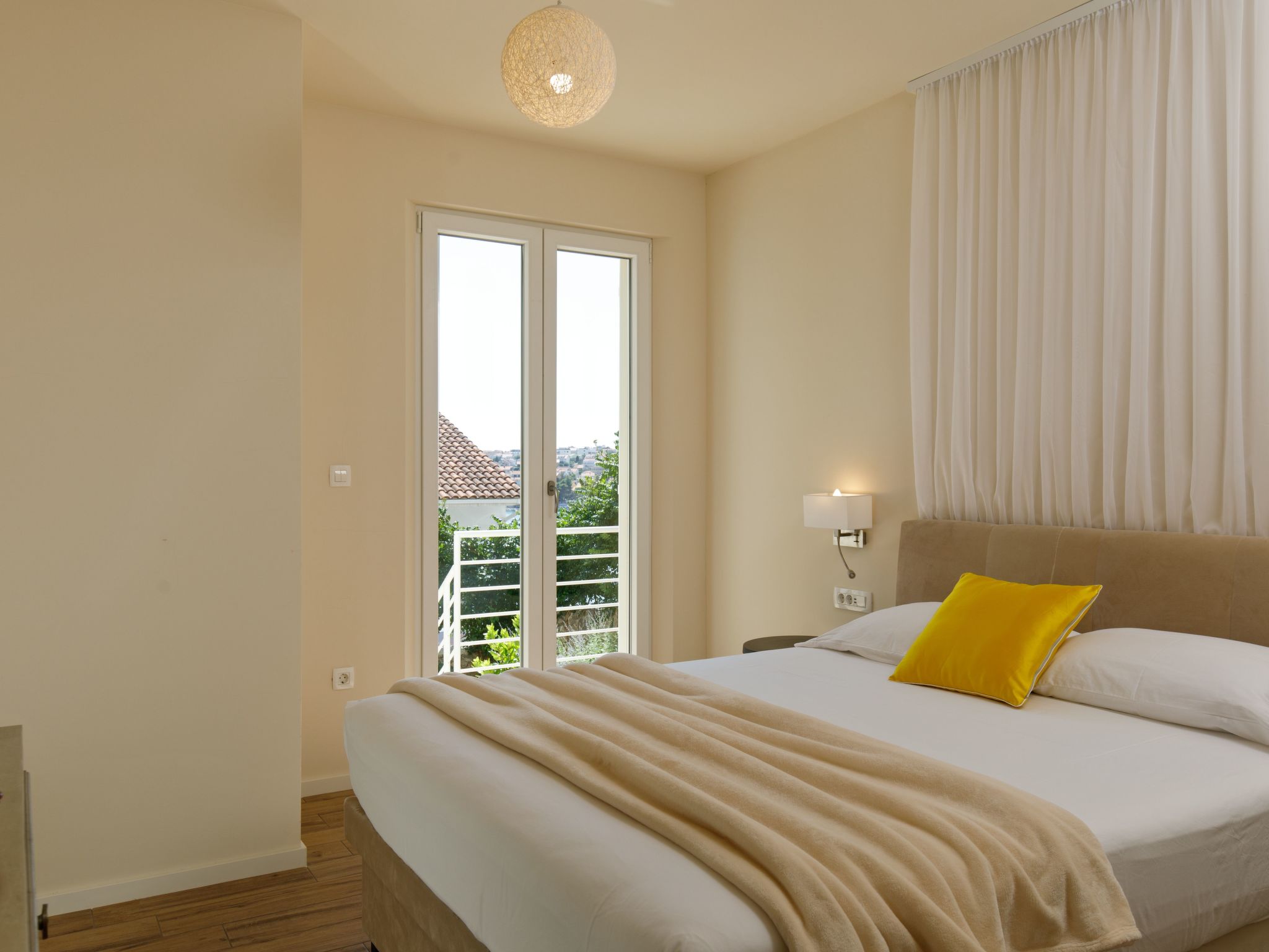 "Villa Anadea" mit Whirlpool-Drinnen