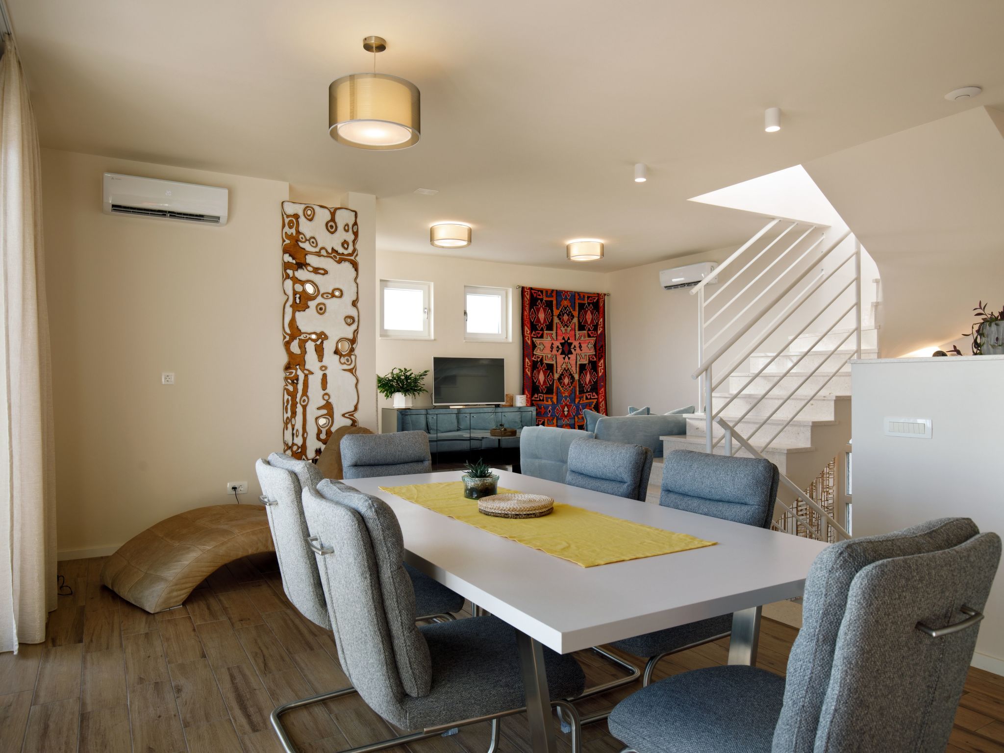 "Villa Anadea" mit Whirlpool-Drinnen