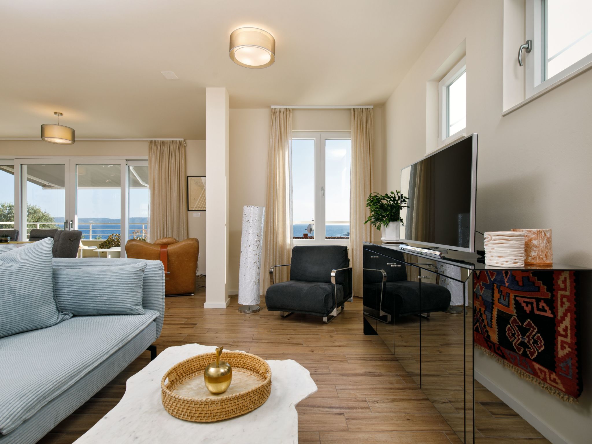 "Villa Anadea" mit Whirlpool-Drinnen