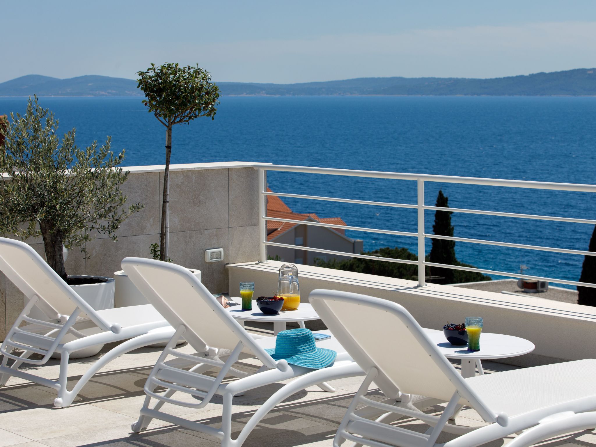 "Villa Anadea" mit Whirlpool-Drinnen