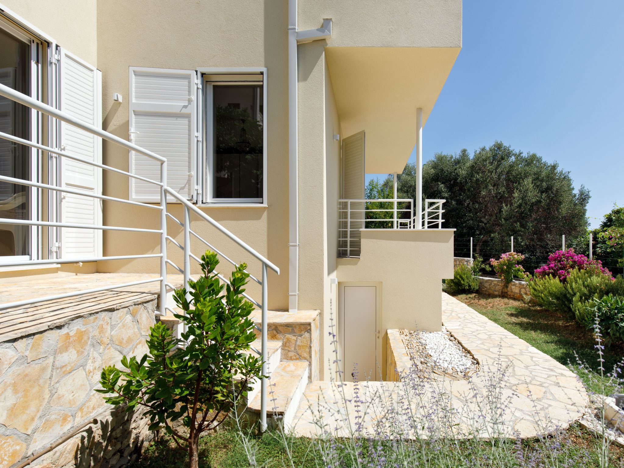 "Villa Anadea" mit Whirlpool-Drinnen