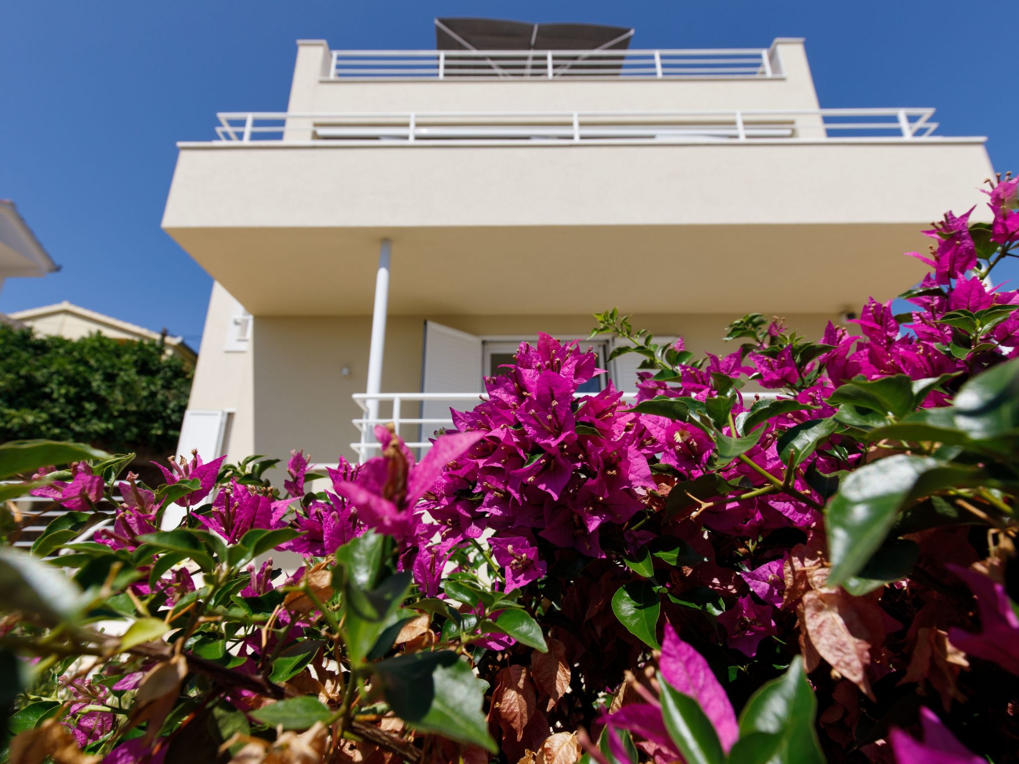 "Villa Anadea" mit Whirlpool-Drinnen