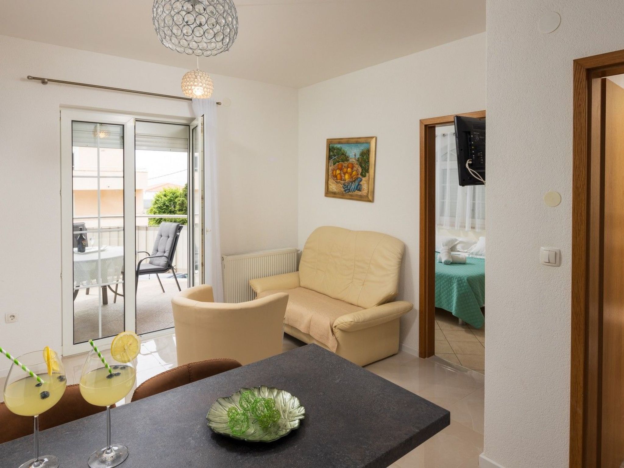 Wohnung in Okrug Gornji mit Garten und Grill-Image-tags.info