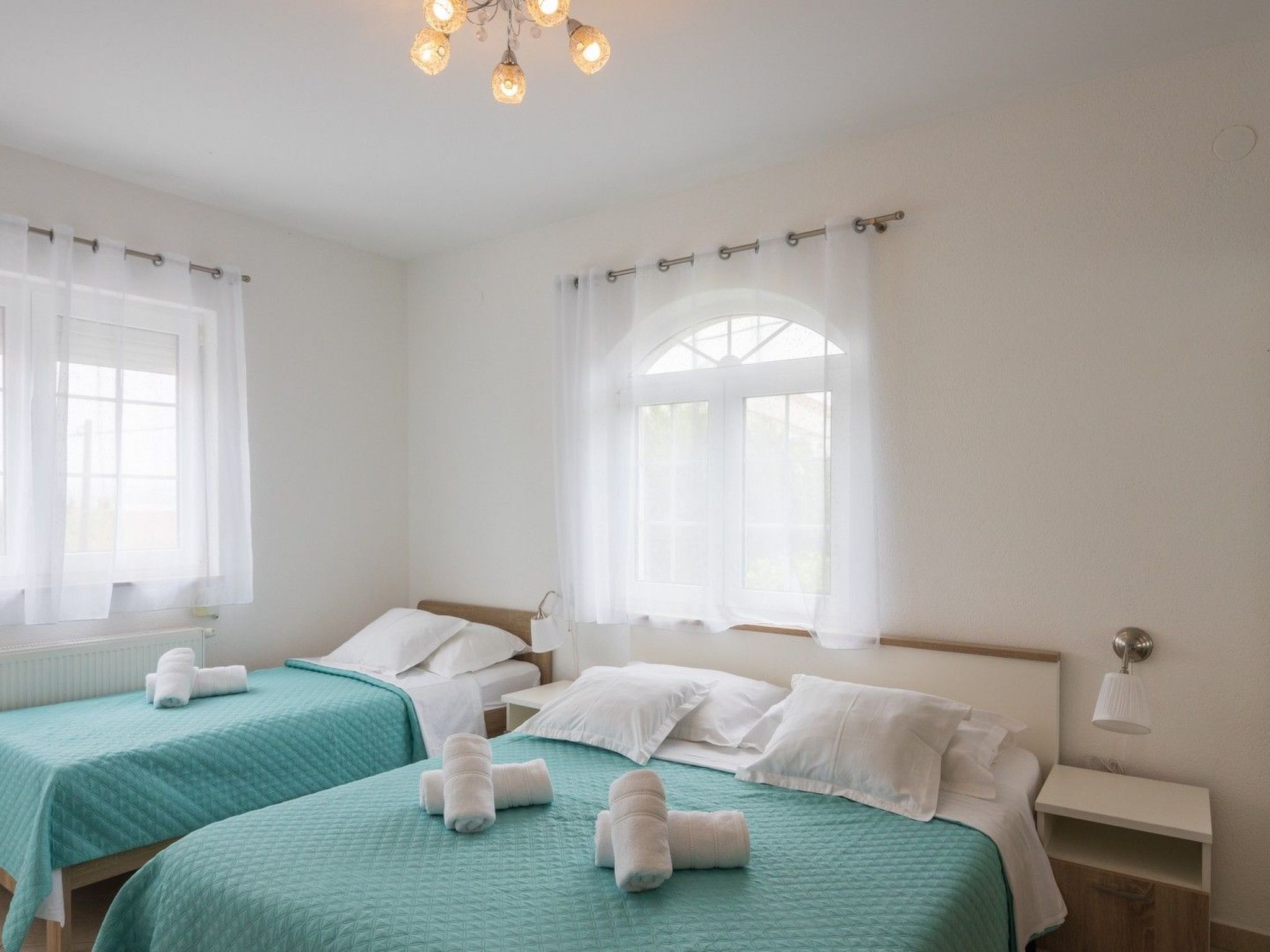 Wohnung in Okrug Gornji mit Garten und Grill-Dedans