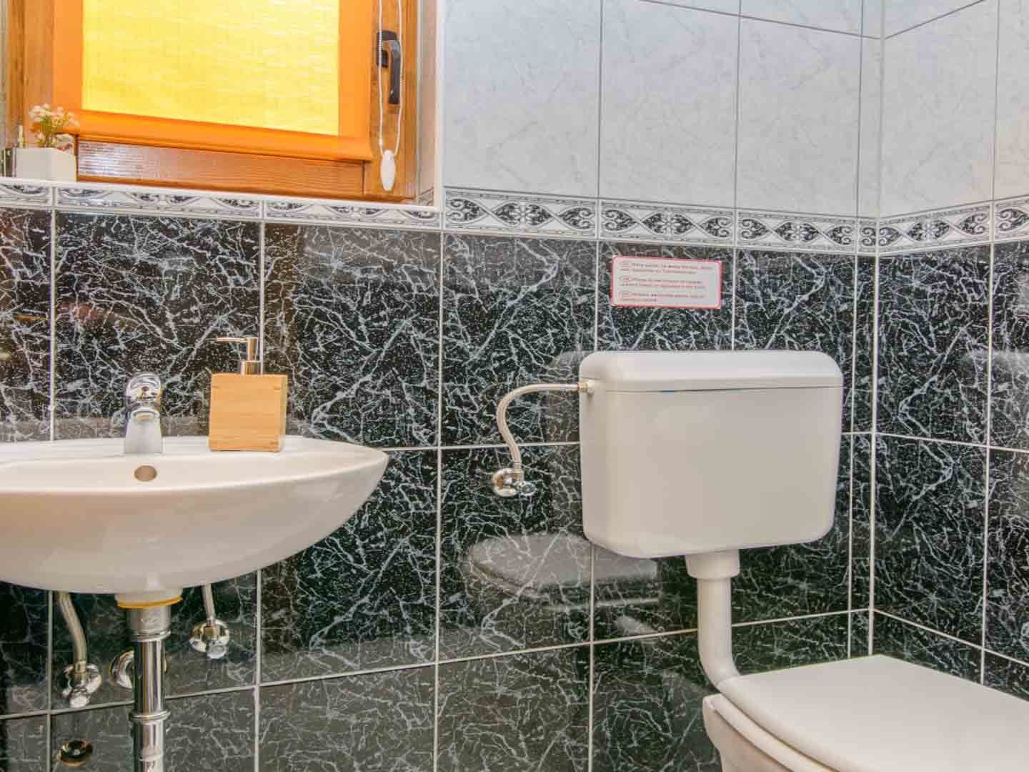 Moderne Wohnung Maris 2A- EOS CROATIA-Image-tags.info