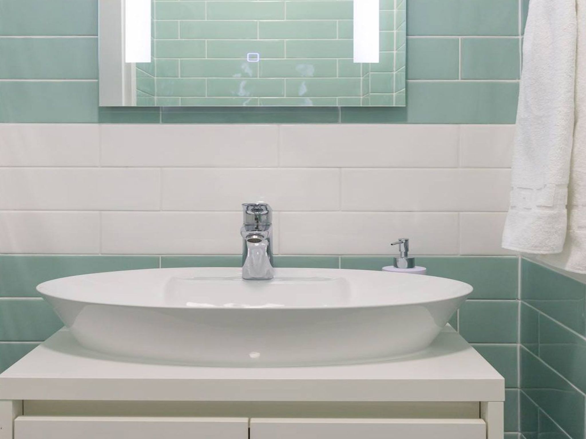 Moderne Ferienvilla Prima Vista-Image-tags.info