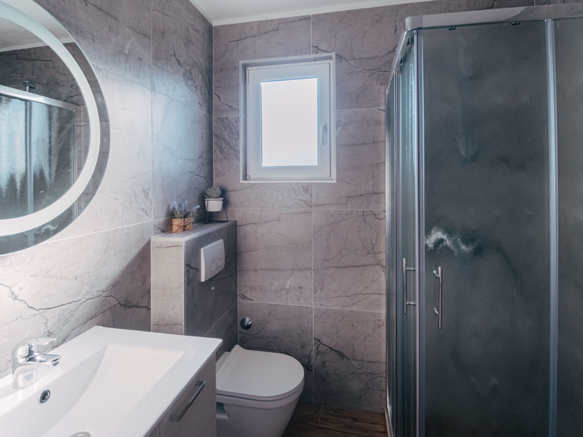 Wohnung "Esthera 6" mit Blick auf das Wasser-Drinnen