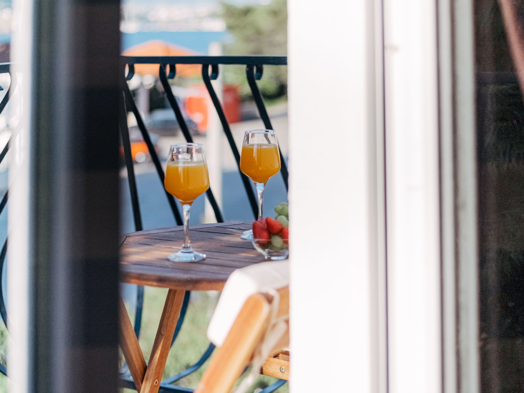 Wohnung "Esthera 6" mit Blick auf das Wasser-Drinnen