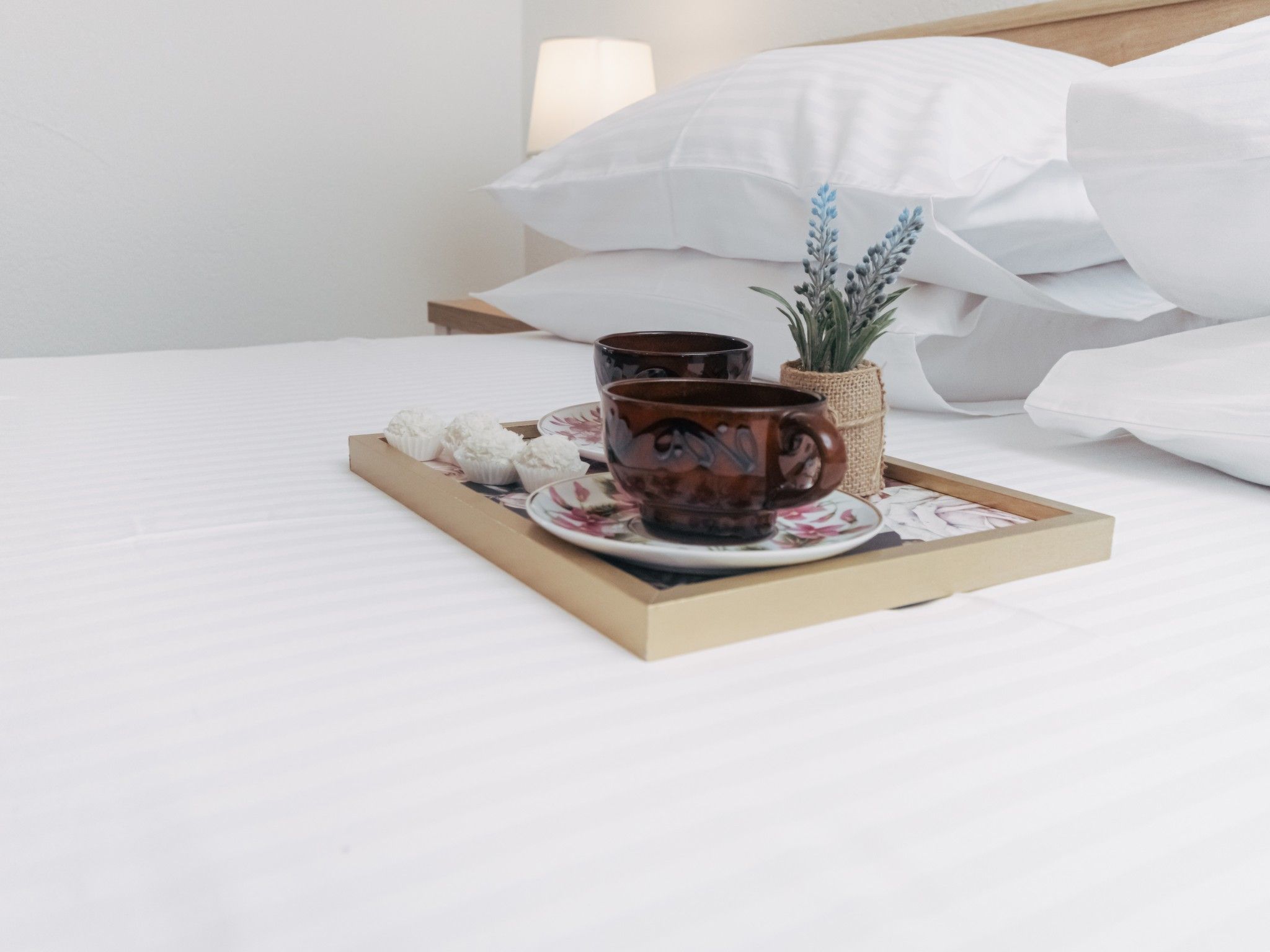 "Esthera 5"-Image-tags.info