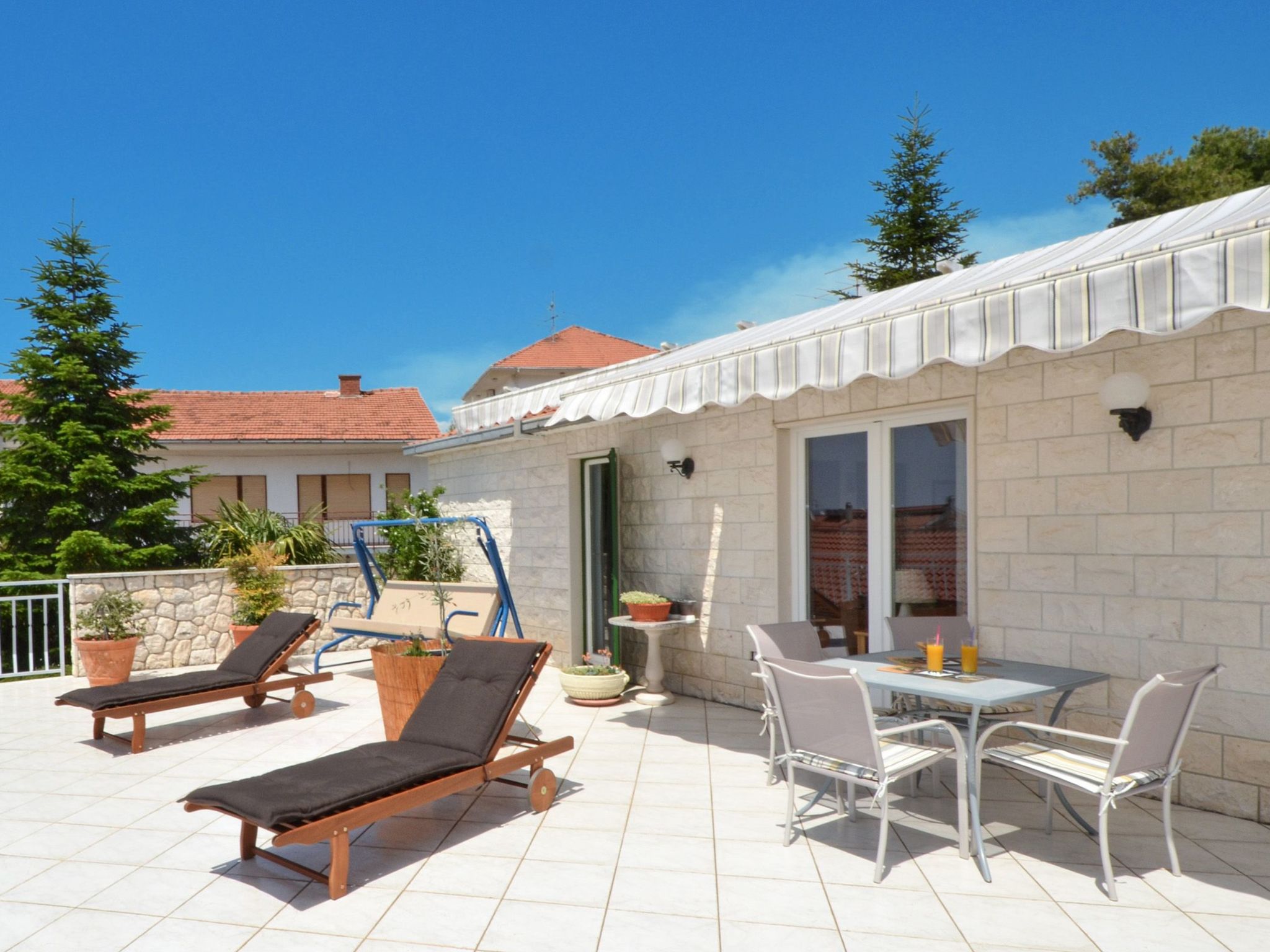 Wohnung "Decor" mit Blick auf das Wasser