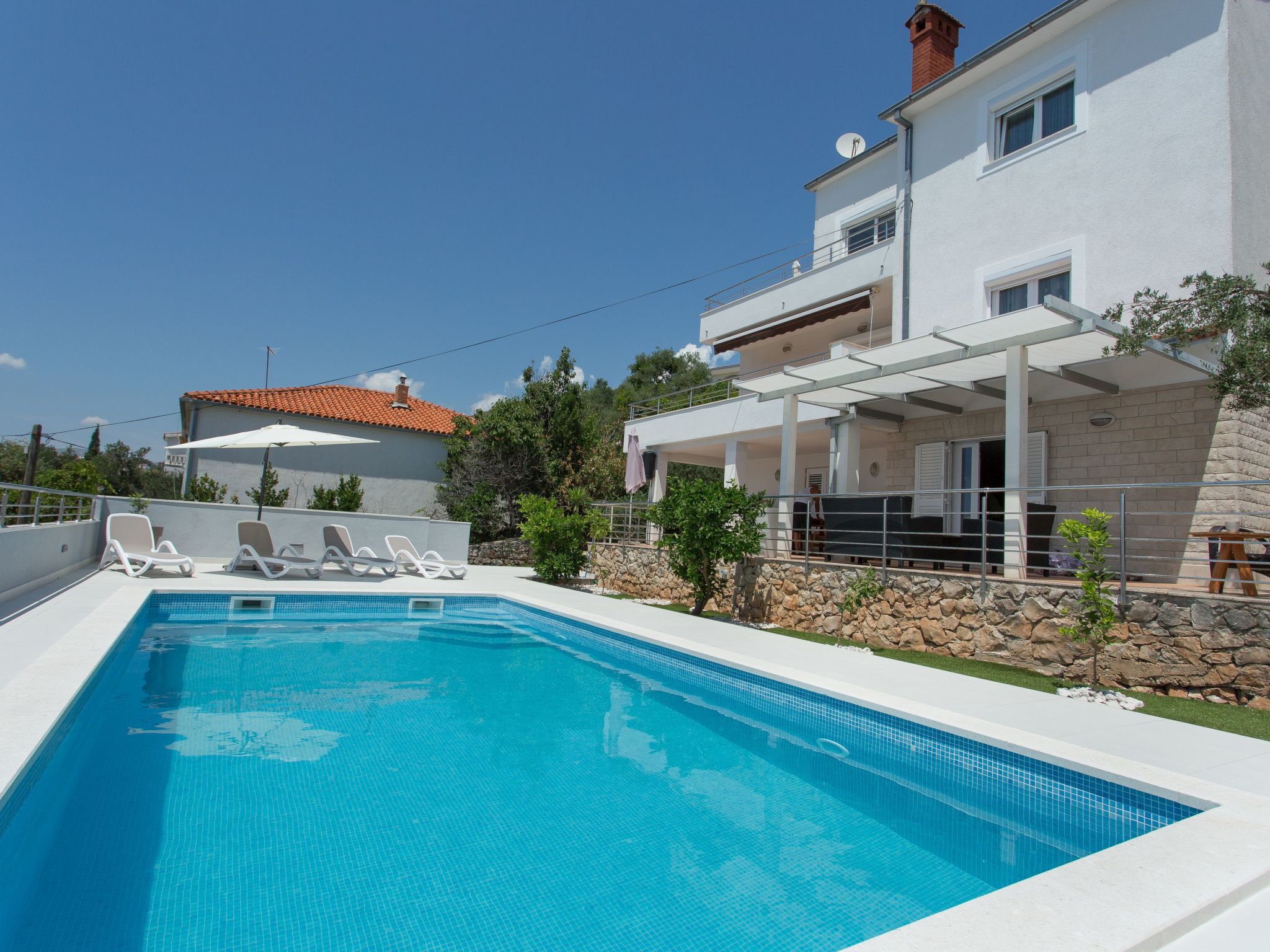 für 5 Personen ca. 65 m&sup2; in Okrug Gornji, Adriaküste Kroatien (Kroatische