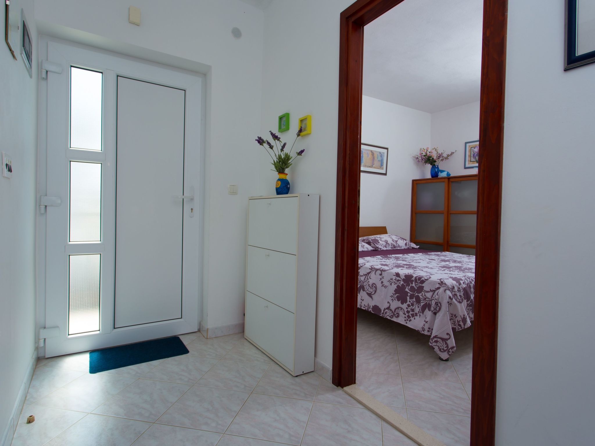 Für 5 Personen ca. 65 m&sup2; in Okrug Gornji, Adriaküste Kroatien (Kroatische-Dedans