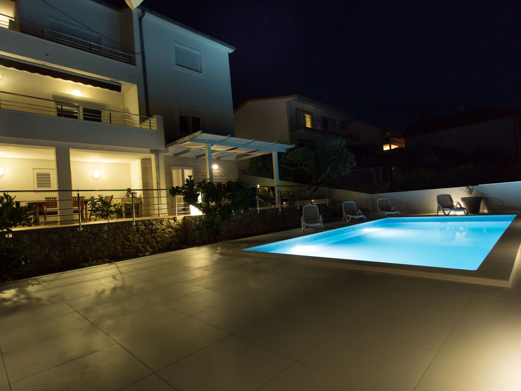 "Maya 1" mit Blick auf das Wasser-Dehors