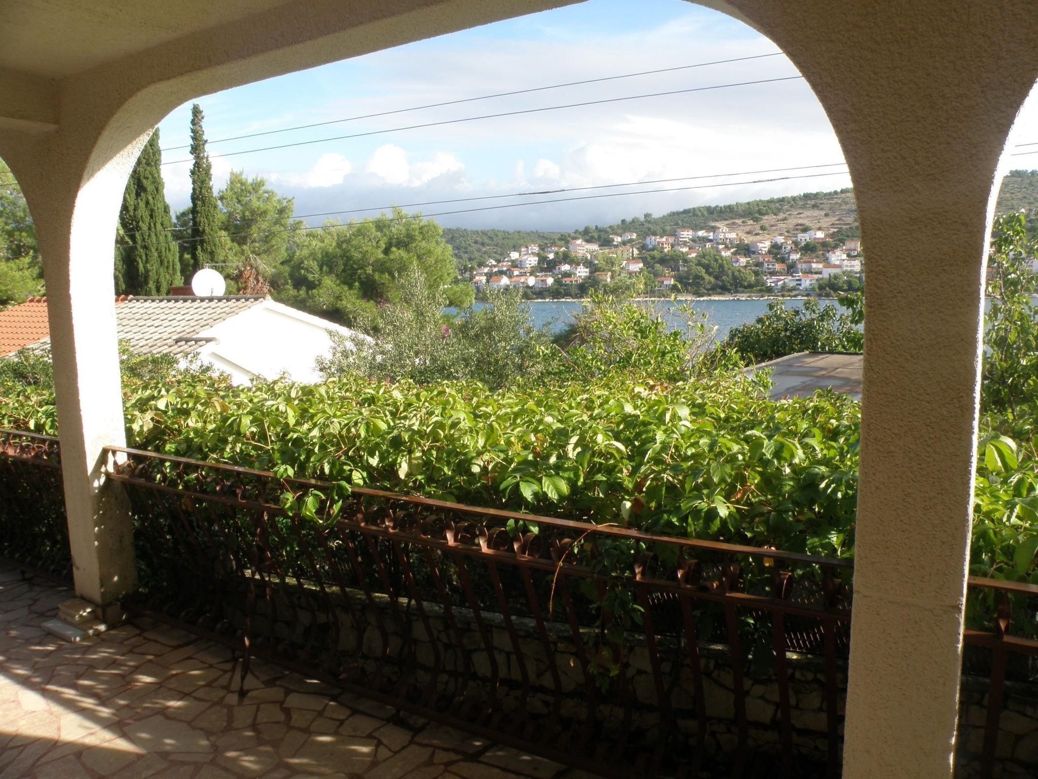 "Mladen" mit Blick auf das Wasser