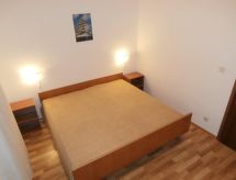 Knus appartement met balkon en zeezicht nabij Trogir - thumbnail 5