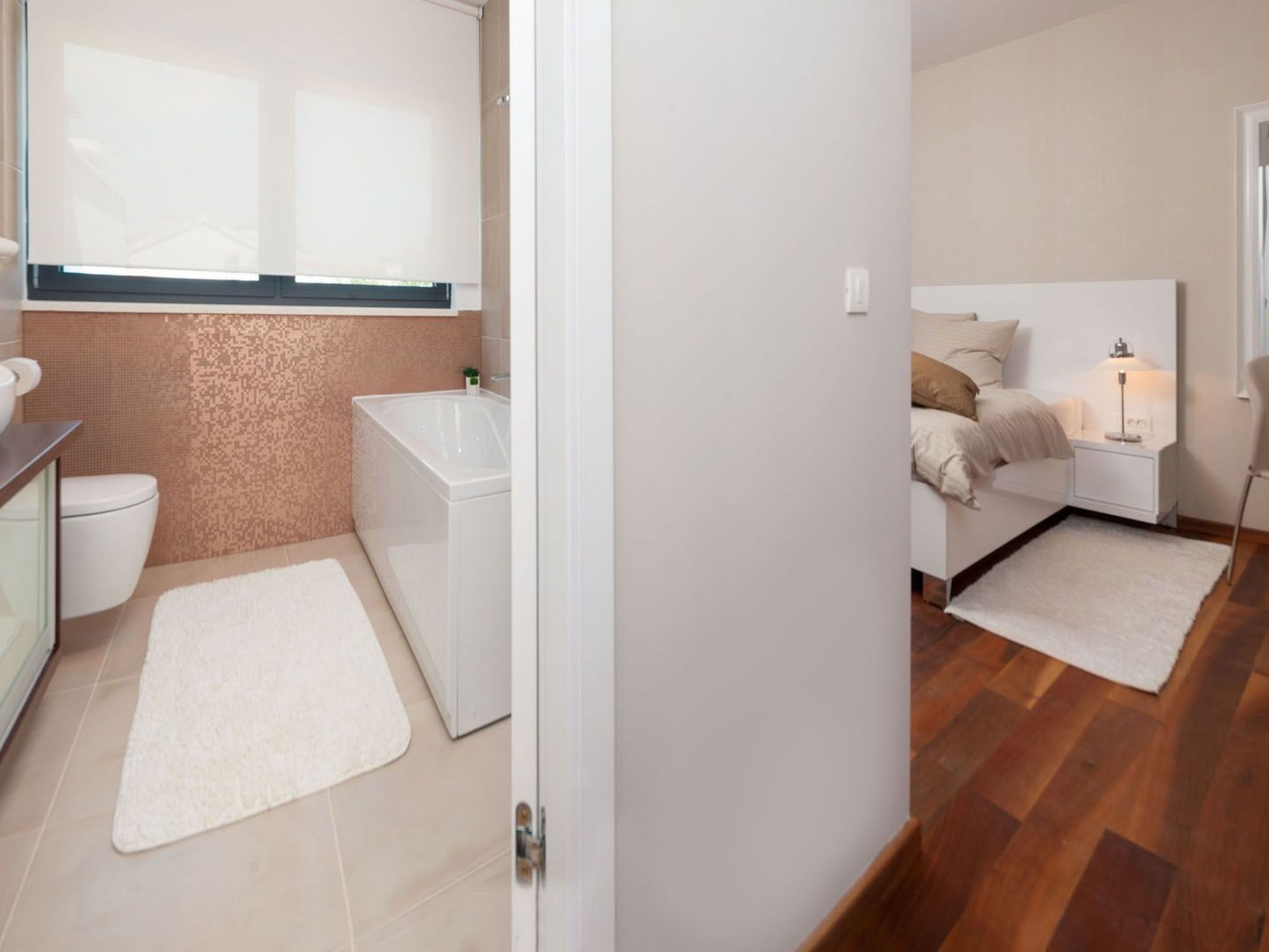 Luxuriöse Villa Rose am Strand mit Pool-Image-tags.info