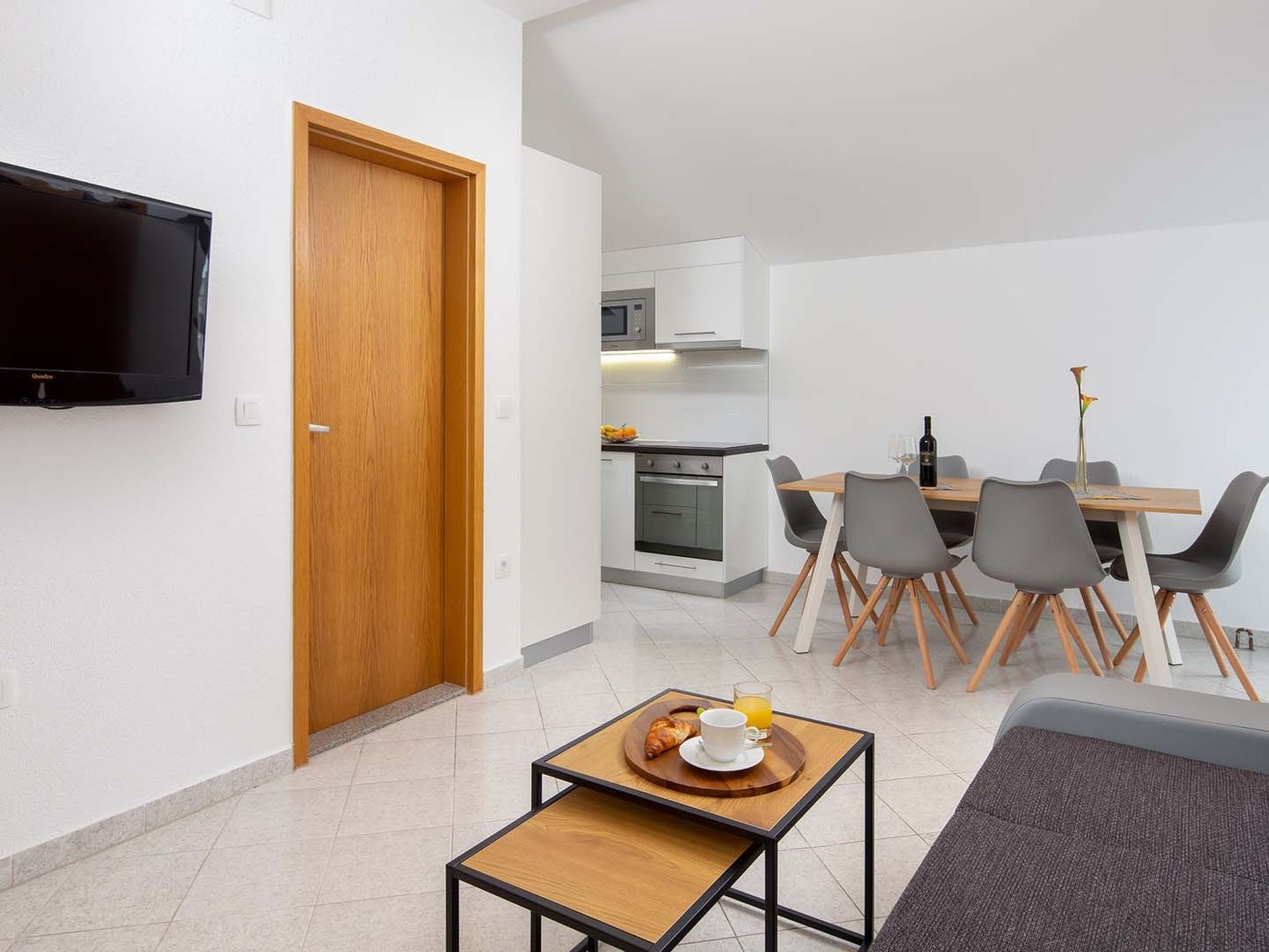 Wohnung in Okrug Gornji mit Grill und Garten-Image-tags.info