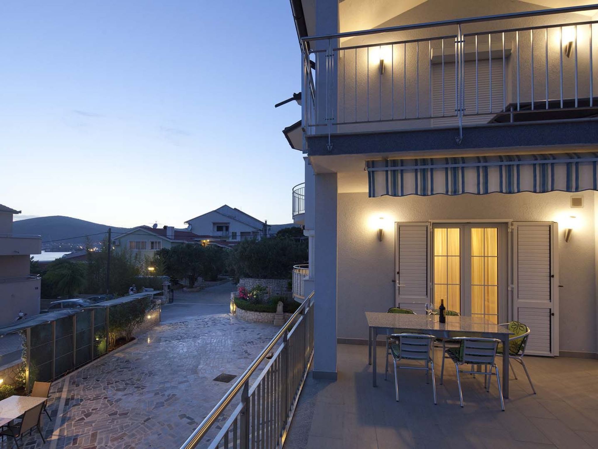 Wohnung in Okrug Gornji mit Grill und Garten-Image-tags.info