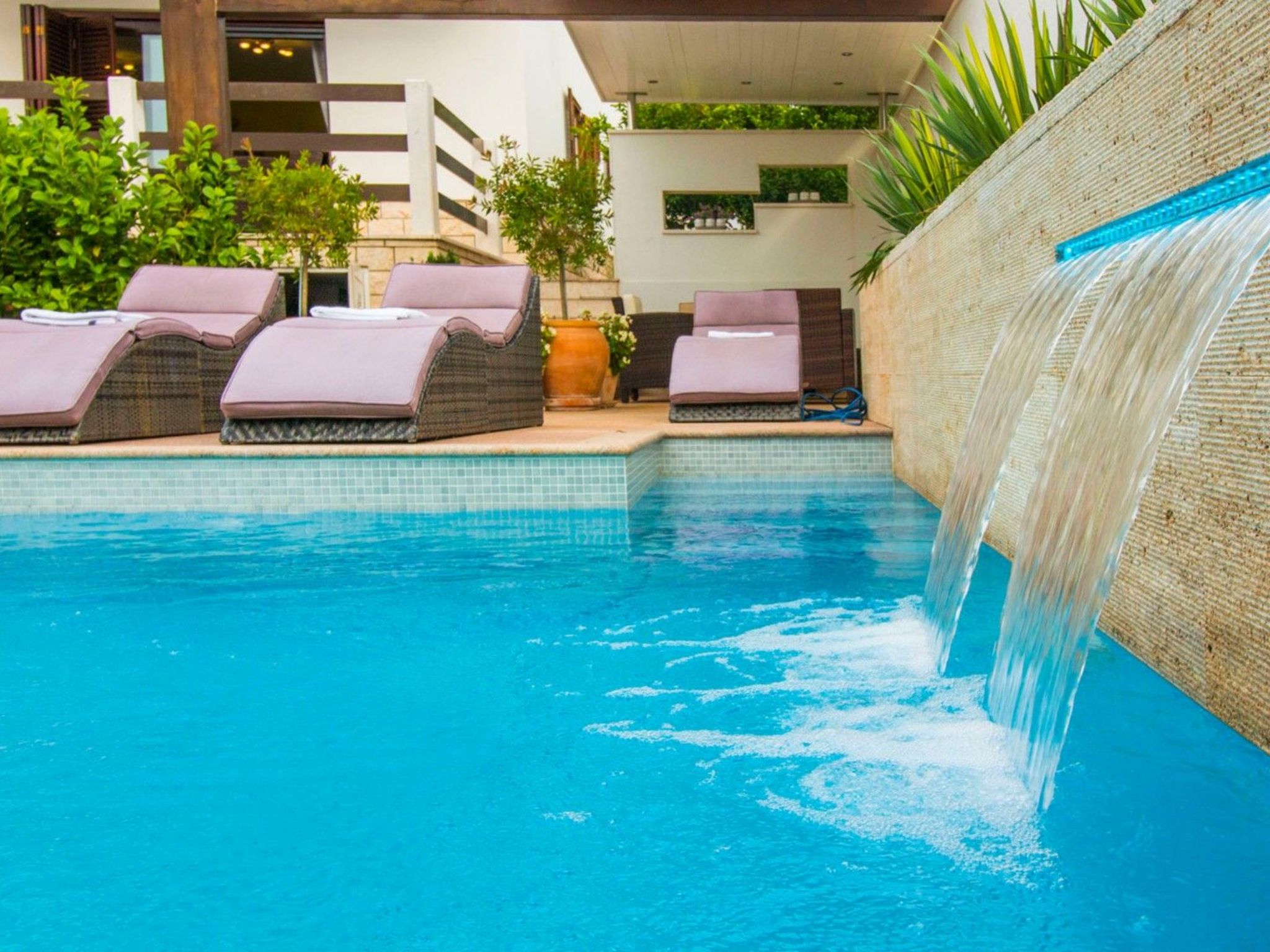 Vakantiehuis met omheinde tuin in Trogir/Okrug Donji (Kroatië) 1 hond is welkom