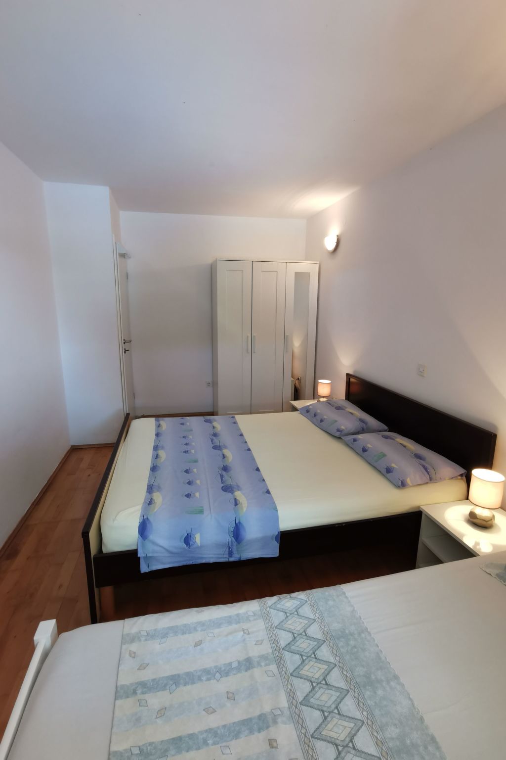 Ticic 4, Ciovo Sleeps 3-Image-tags.info