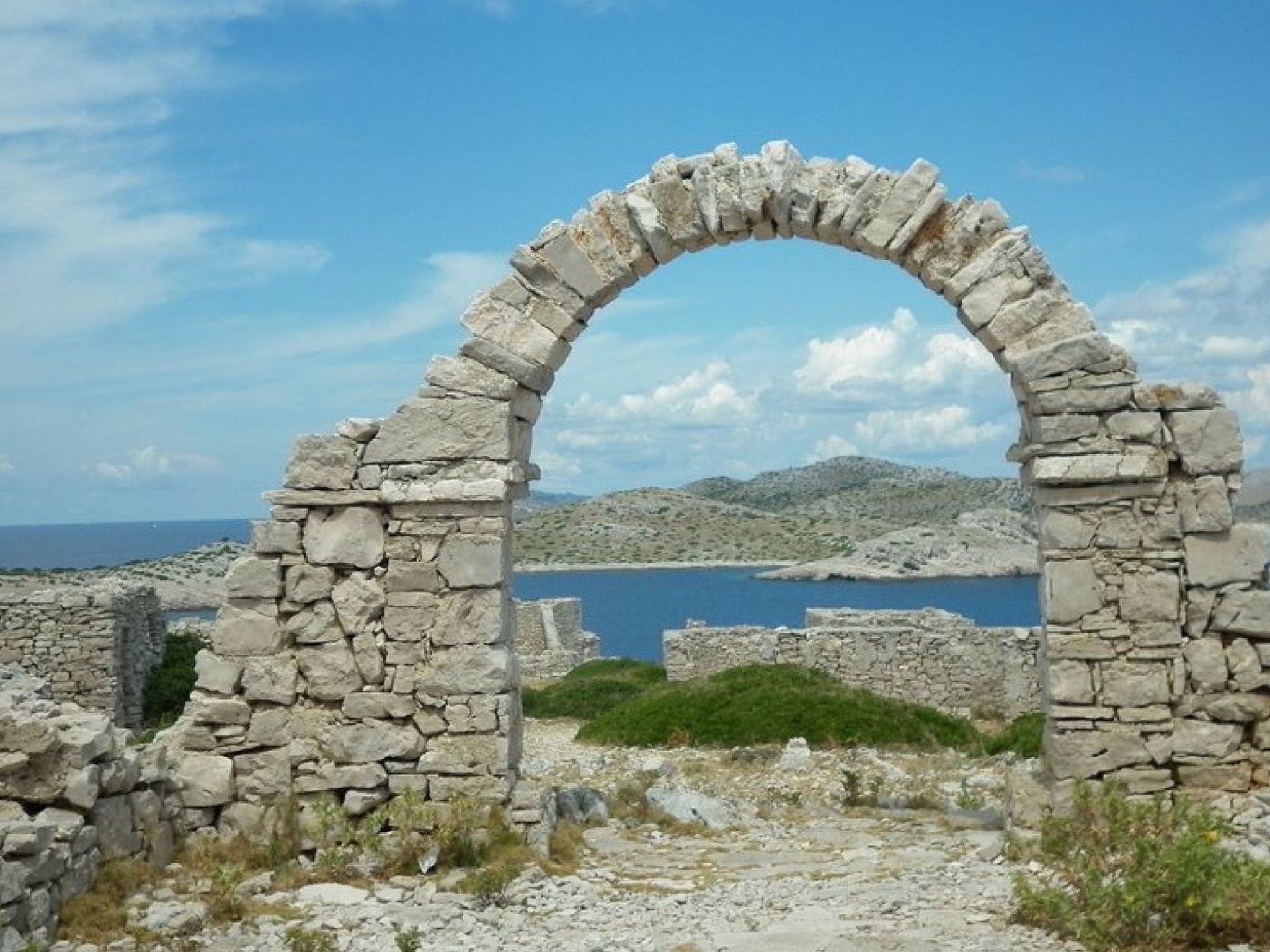 Ticic 4, Ciovo Sleeps 3-Image-tags.info