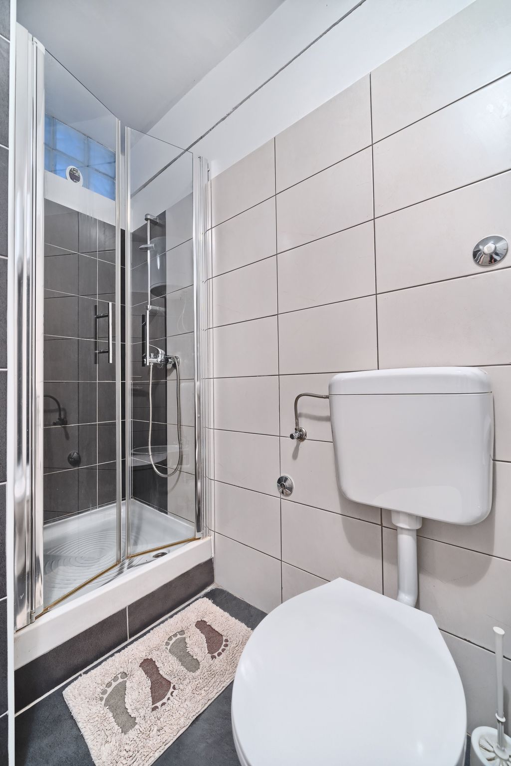 Ticic 3, Ciovo Sleeps 4-Image-tags.info