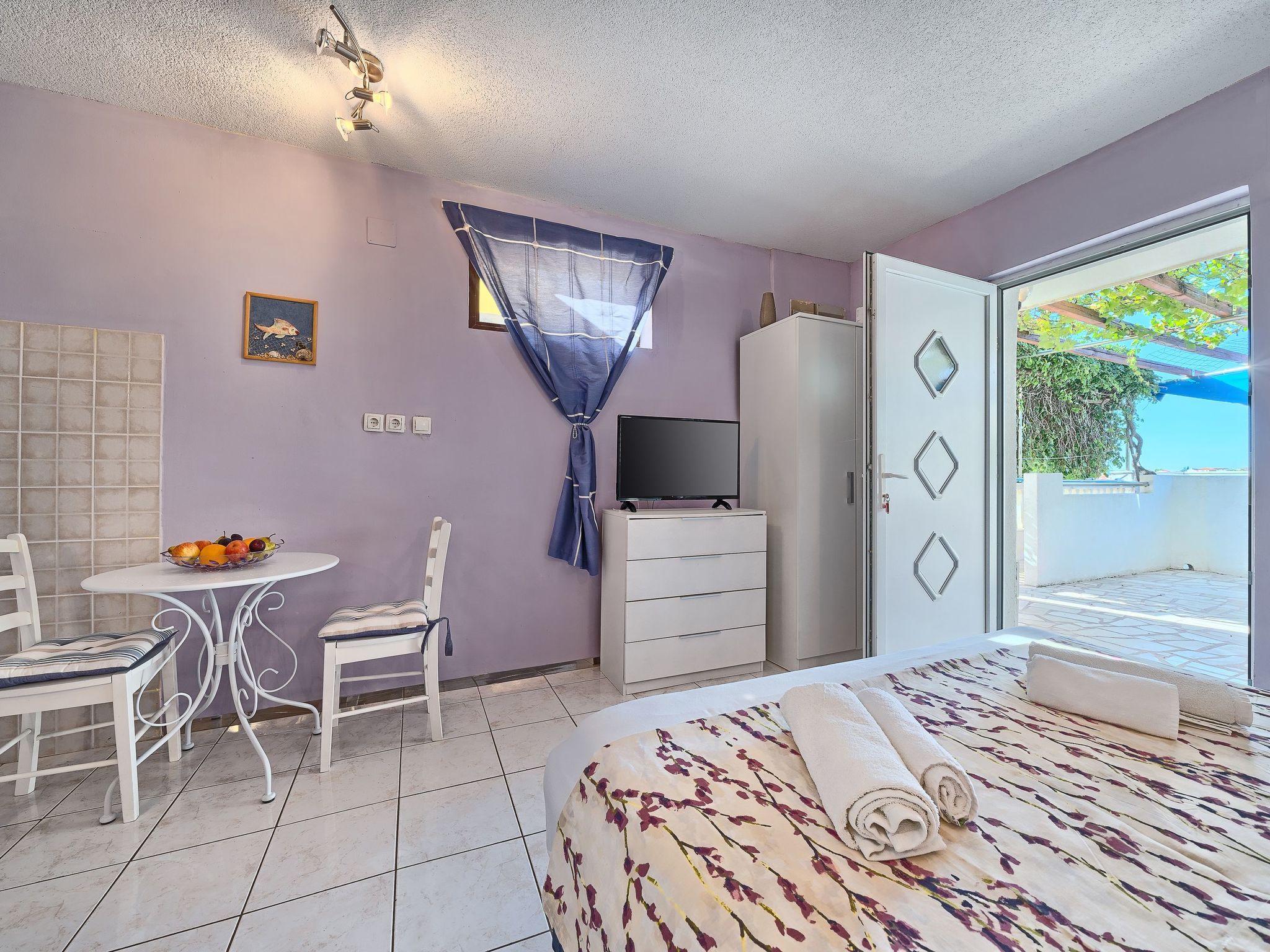 Studio Apartment Ticic-Image-tags.info