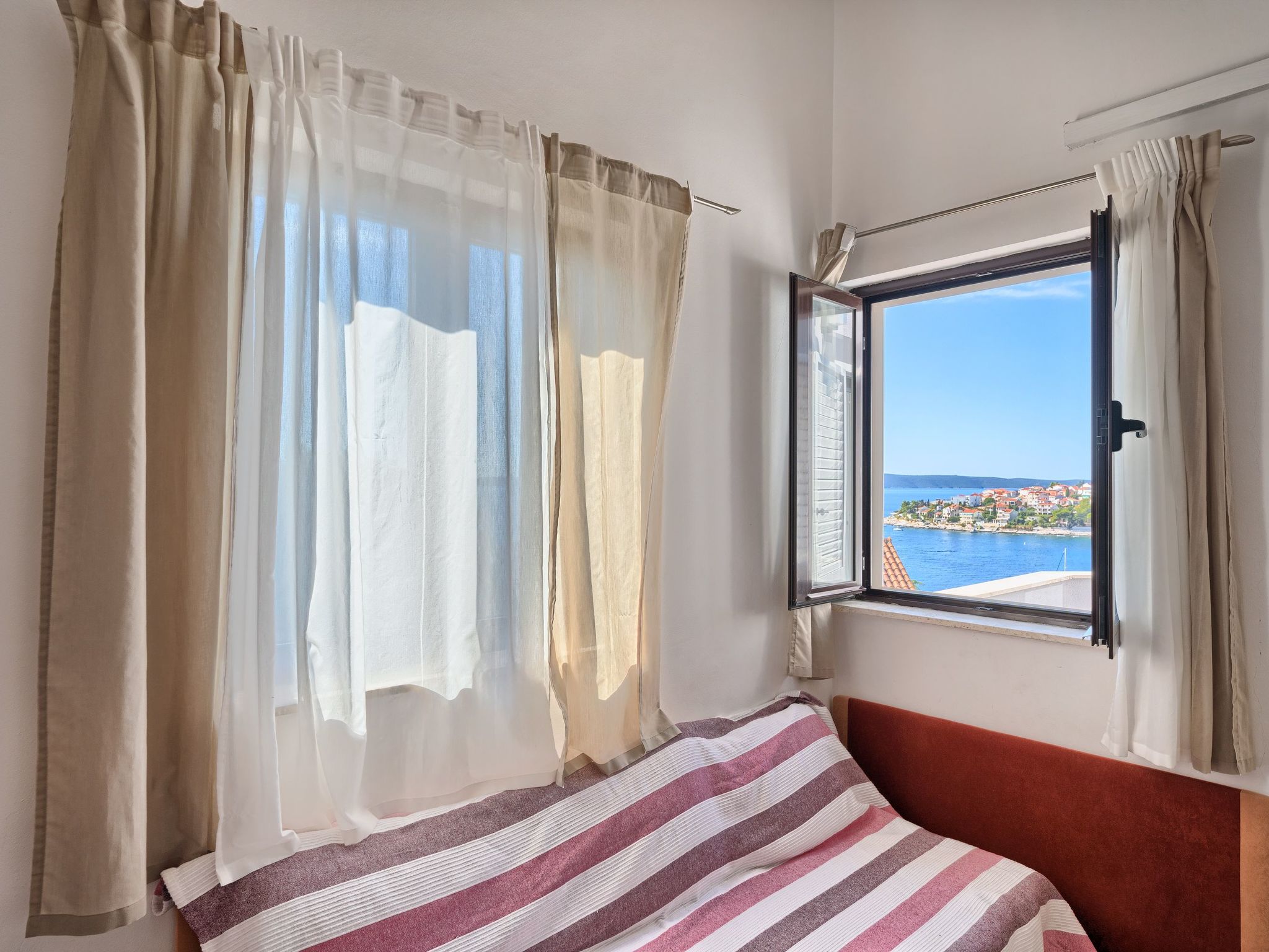 Wohnung in Okrug Gornji mit Privatem Pool-Image-tags.info