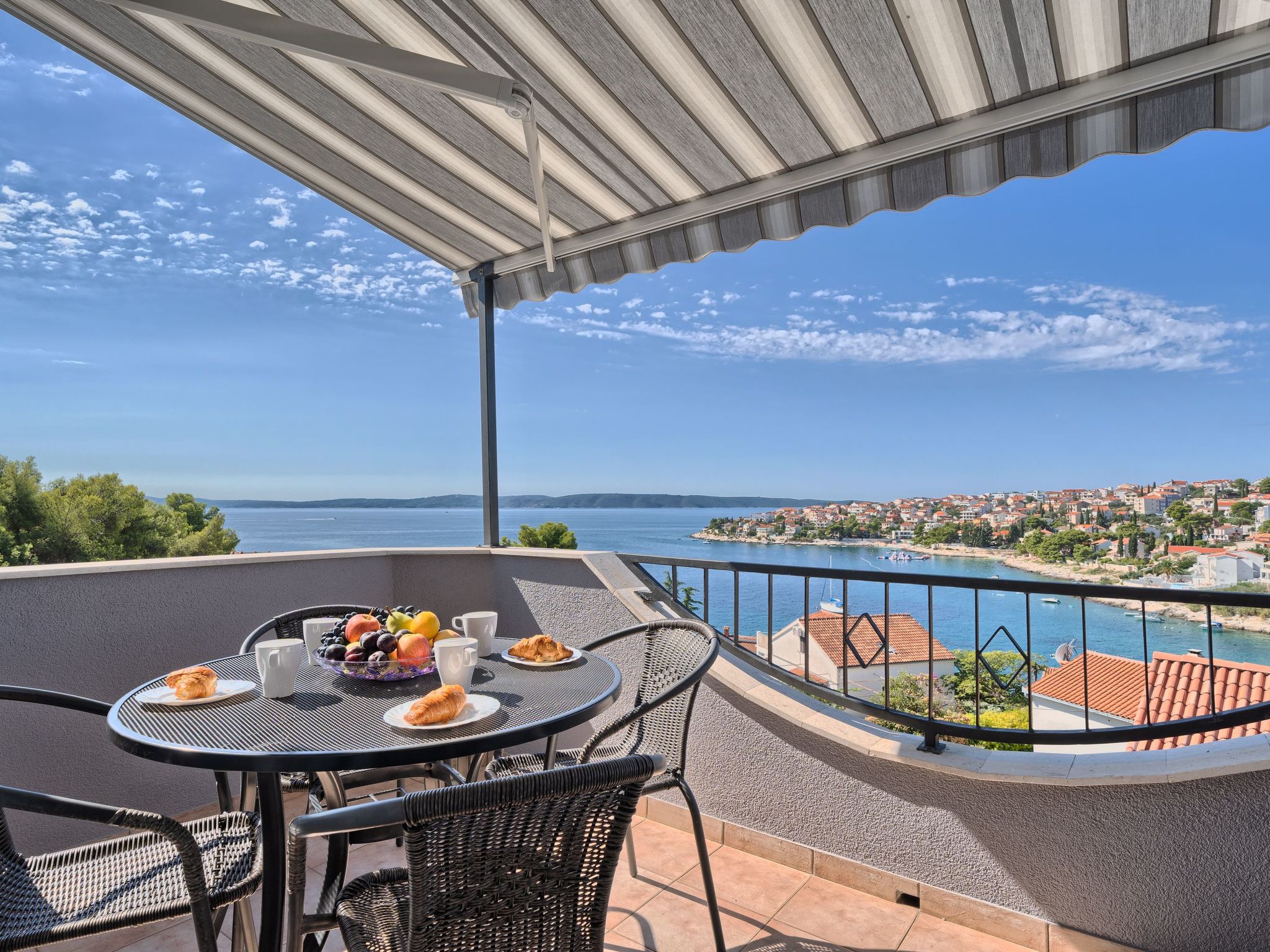 Wohnung in Okrug Gornji mit Privatem Pool-Image-tags.info