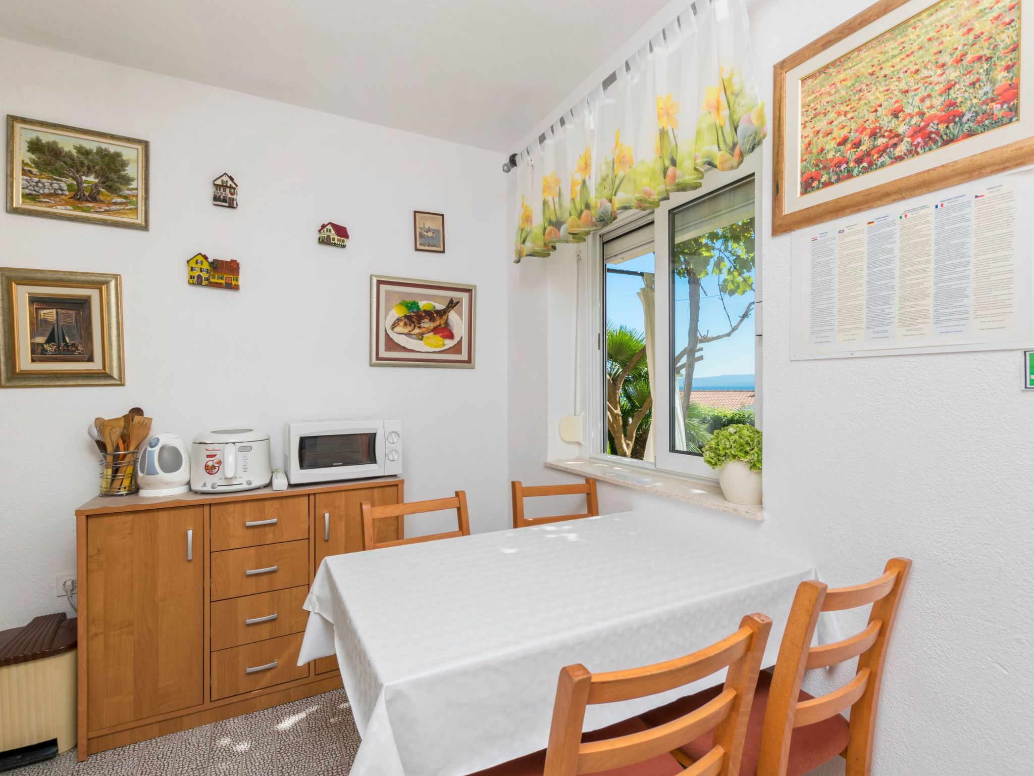 Ruhiggelegenes Apartment mit Terrasse in Strandnähe