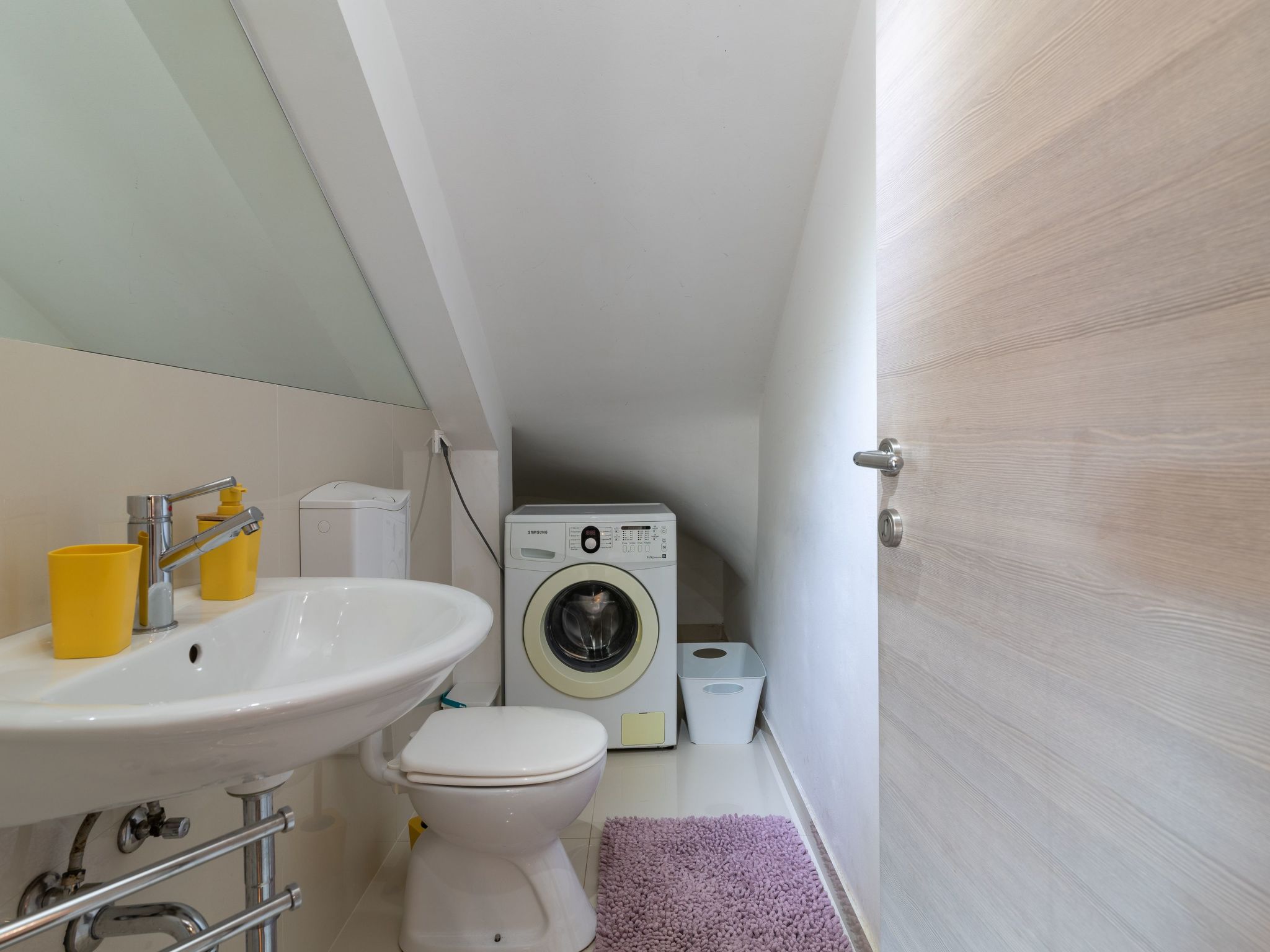 Stijlvol appartement met tuin op 250m van zee in Okrug Donji - foto 18