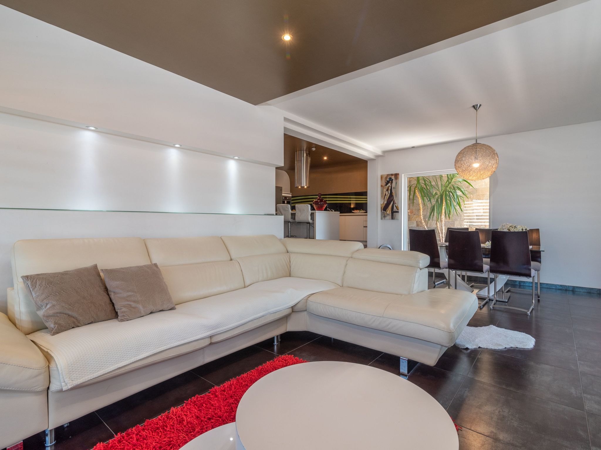 Stijlvol appartement met tuin op 250m van zee in Okrug Donji - foto 24