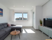 Zonnig appartement voor 6 in Kaštela, op 1 km van zee - thumbnail 2