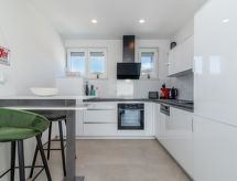 M&M 2: Sfeervol appartement aan zee in Kaštela, Midden Dalmatië - thumbnail 6