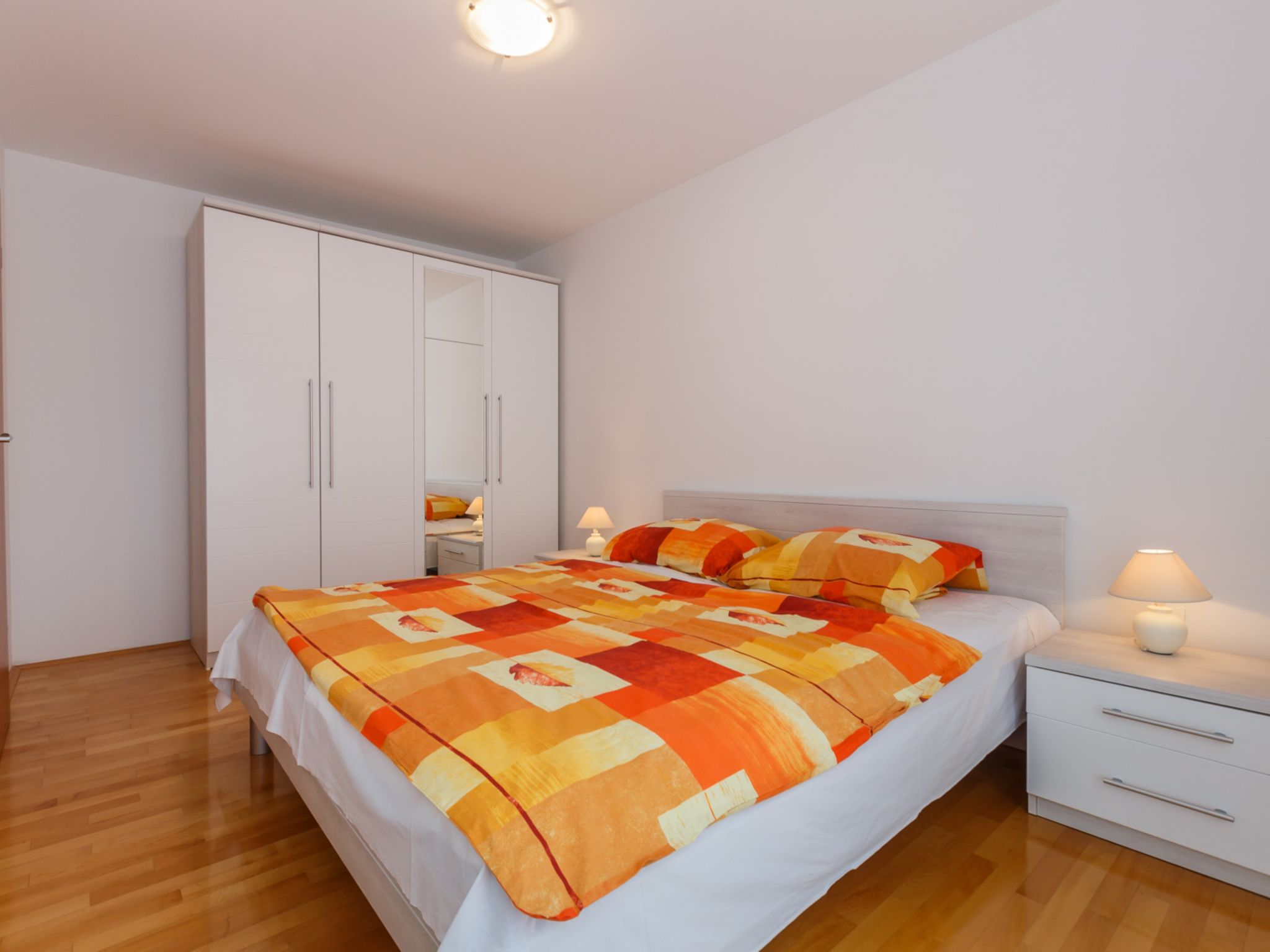 Zonnig appartement met 2 slaapkamers vlakbij zee in Kaštela - foto 15