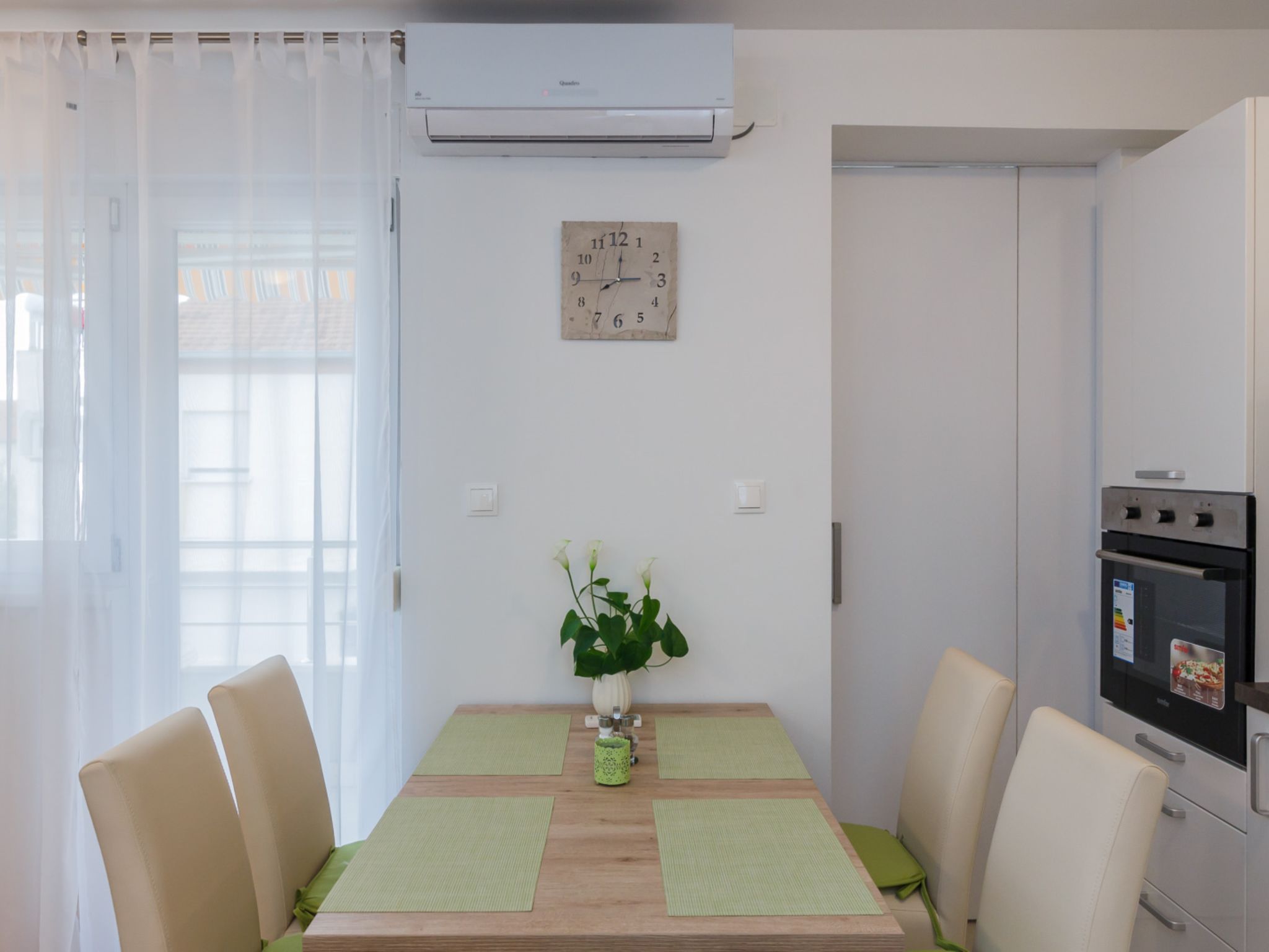 Zonnig appartement met 2 slaapkamers vlakbij zee in Kaštela - foto 8