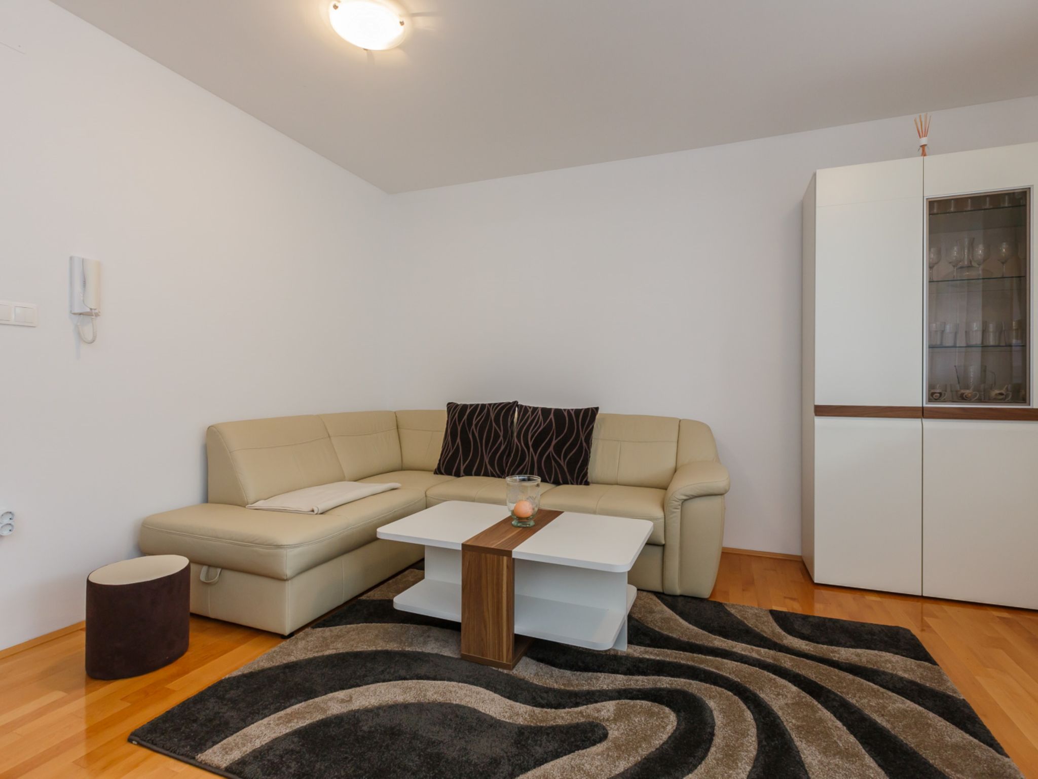 Zonnig appartement met 2 slaapkamers vlakbij zee in Kaštela - foto 16
