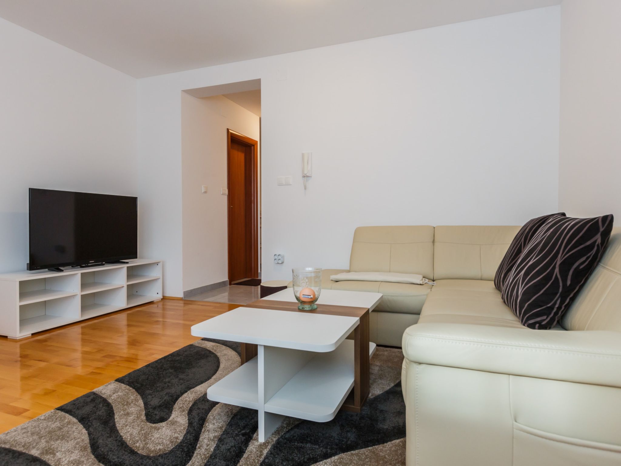 Zonnig appartement met 2 slaapkamers vlakbij zee in Kaštela - foto 11