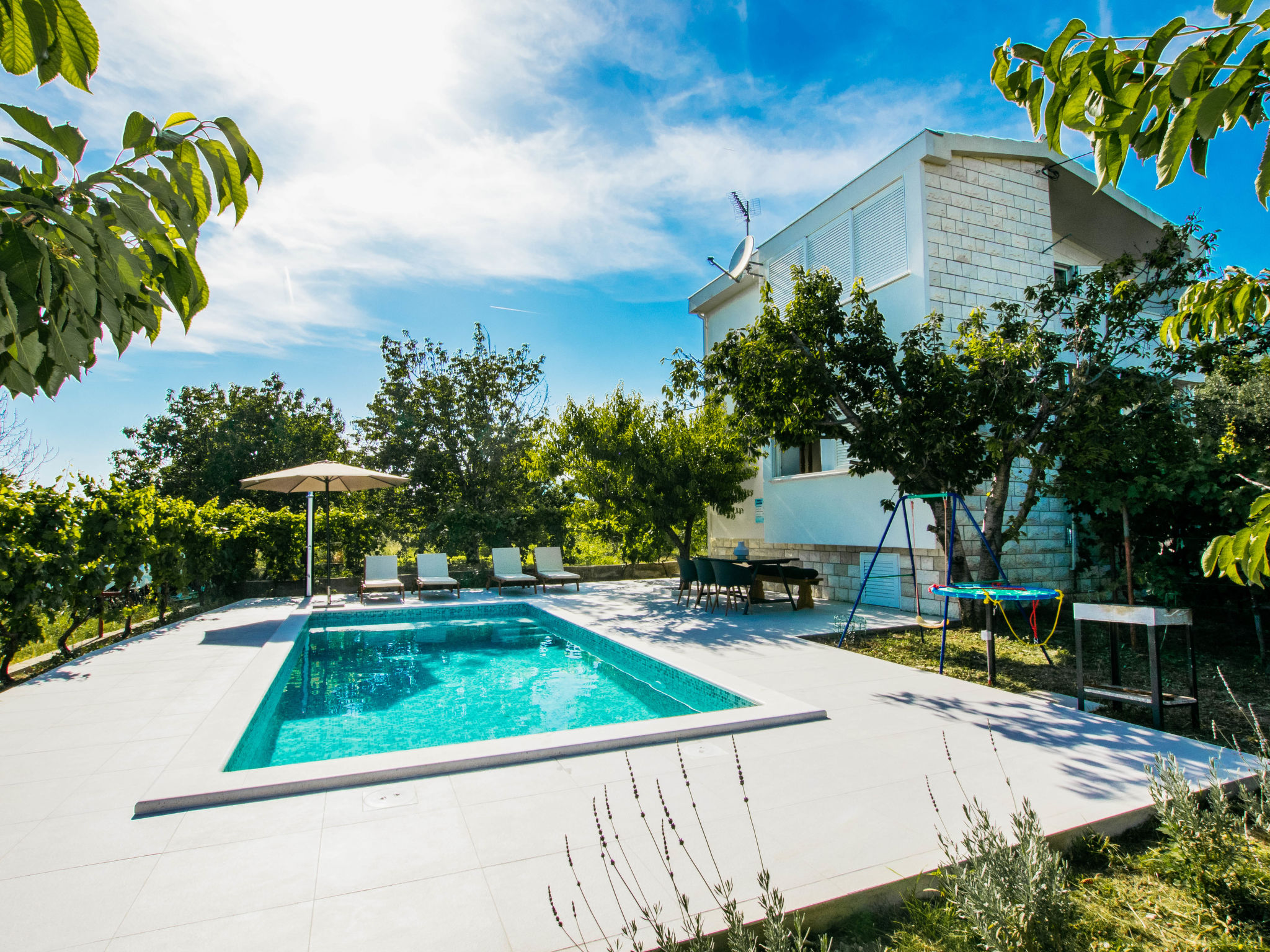 Vakantiehuis met privé zwembad in Kastela (Kroatië) voor 5 personen