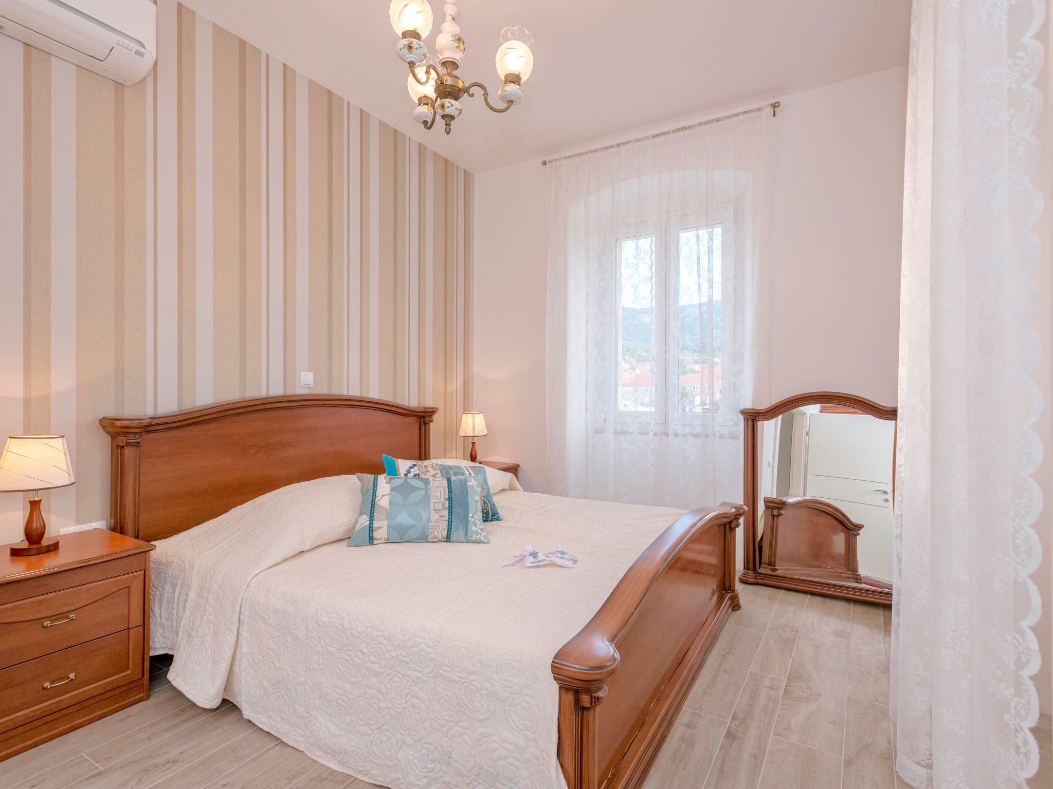 Villa Radovani mit privatem Pool und Panoramablick aufs Meer, Jelsa, Insel Hvar-Image-tags.info