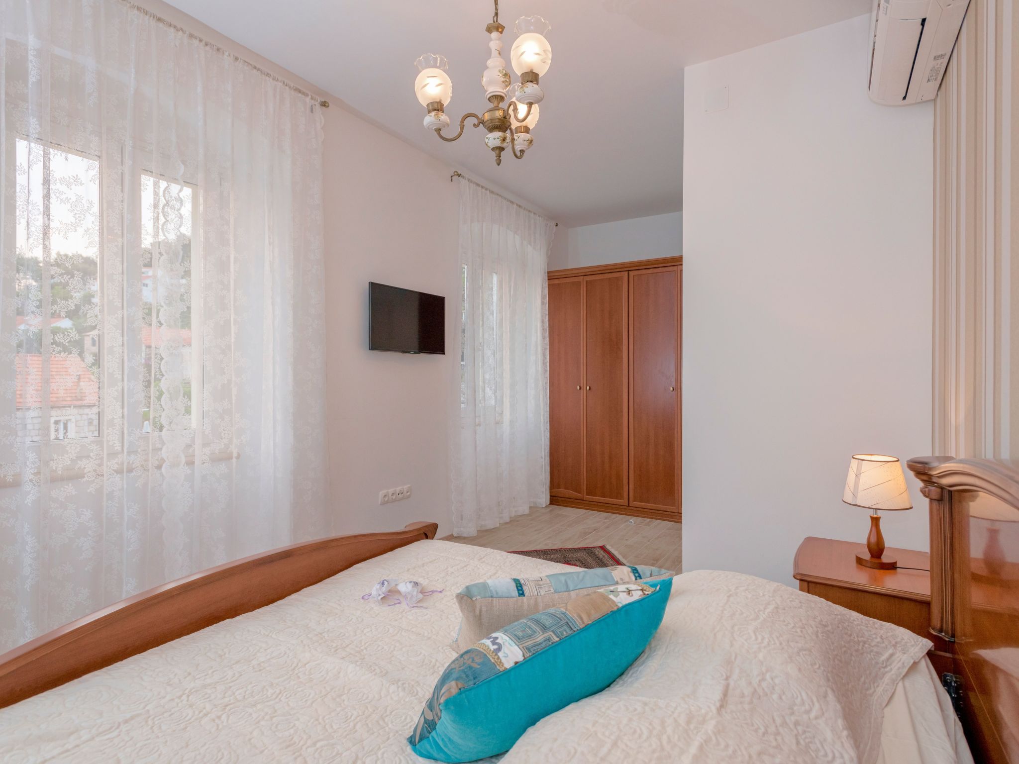 Villa Radovani mit privatem Pool und Panoramablick aufs Meer, Jelsa, Insel Hvar-Image-tags.info