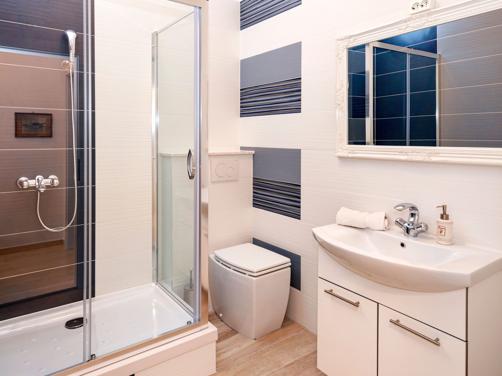 Villa Radovani mit privatem Pool und Panoramablick aufs Meer, Jelsa, Insel Hvar-Image-tags.info