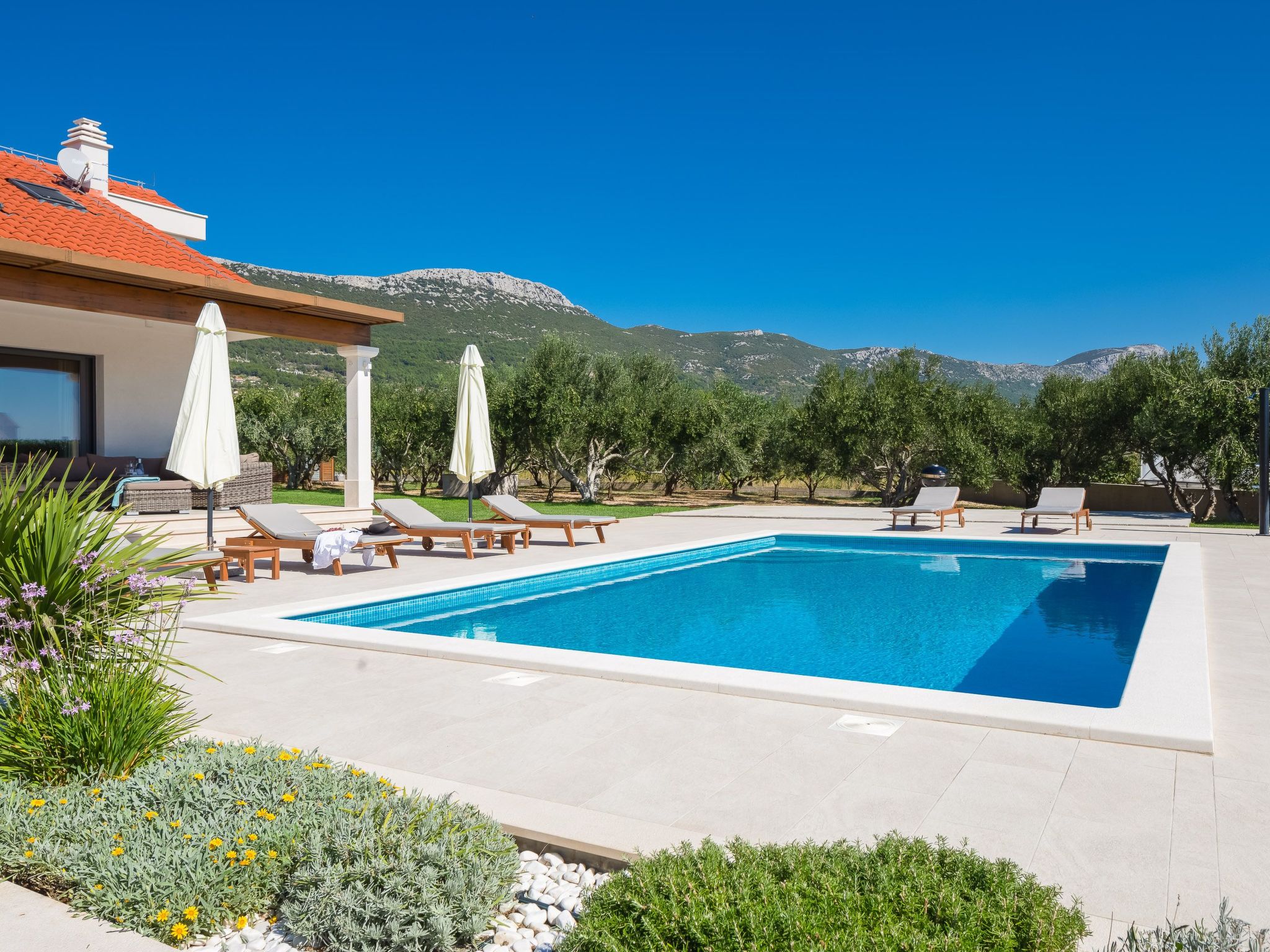 Villa "Cvita" mit eigenem Pool-Binnen