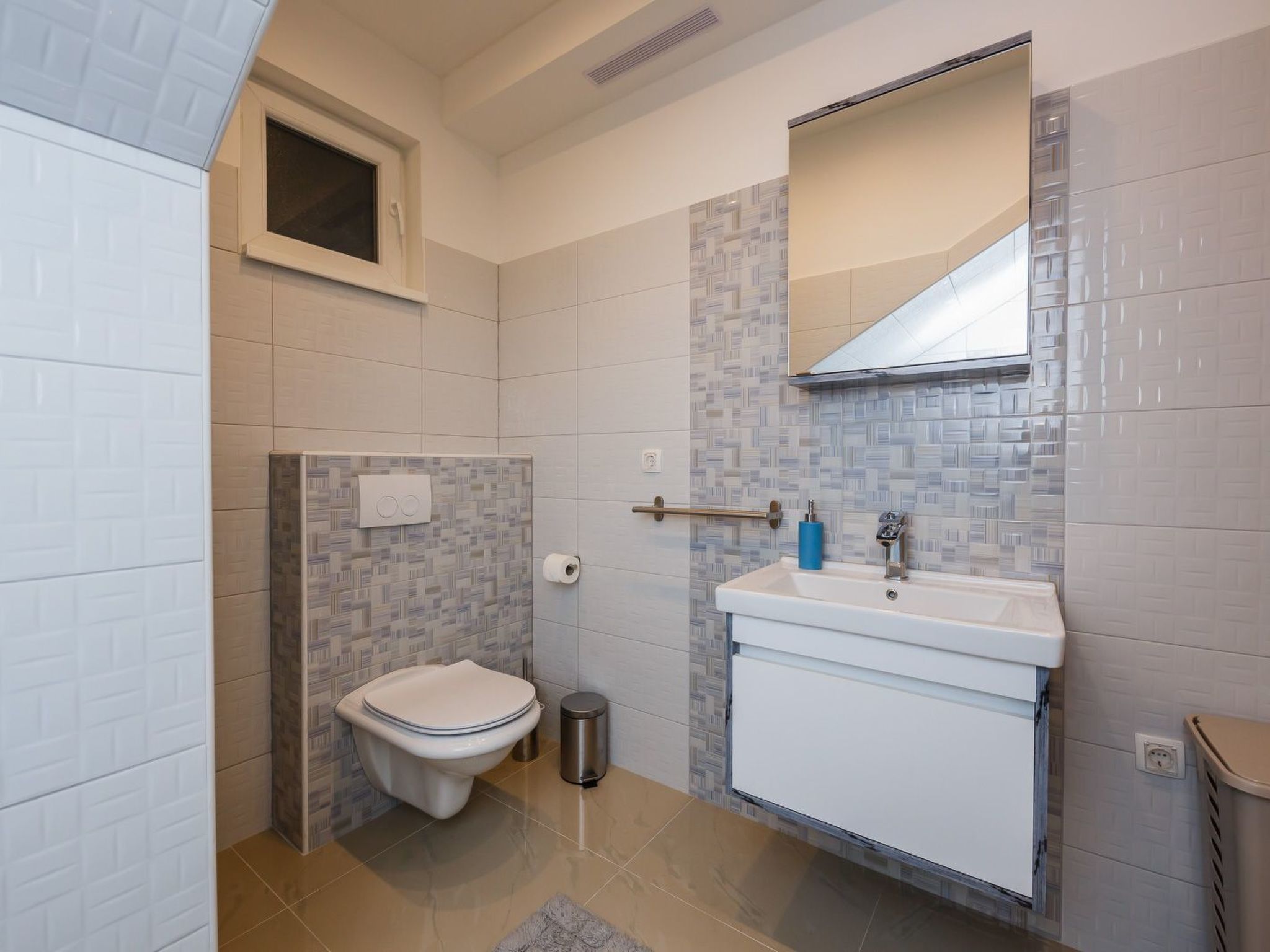 Villa Toni für 12 Personen in Kastel Stari-Binnen