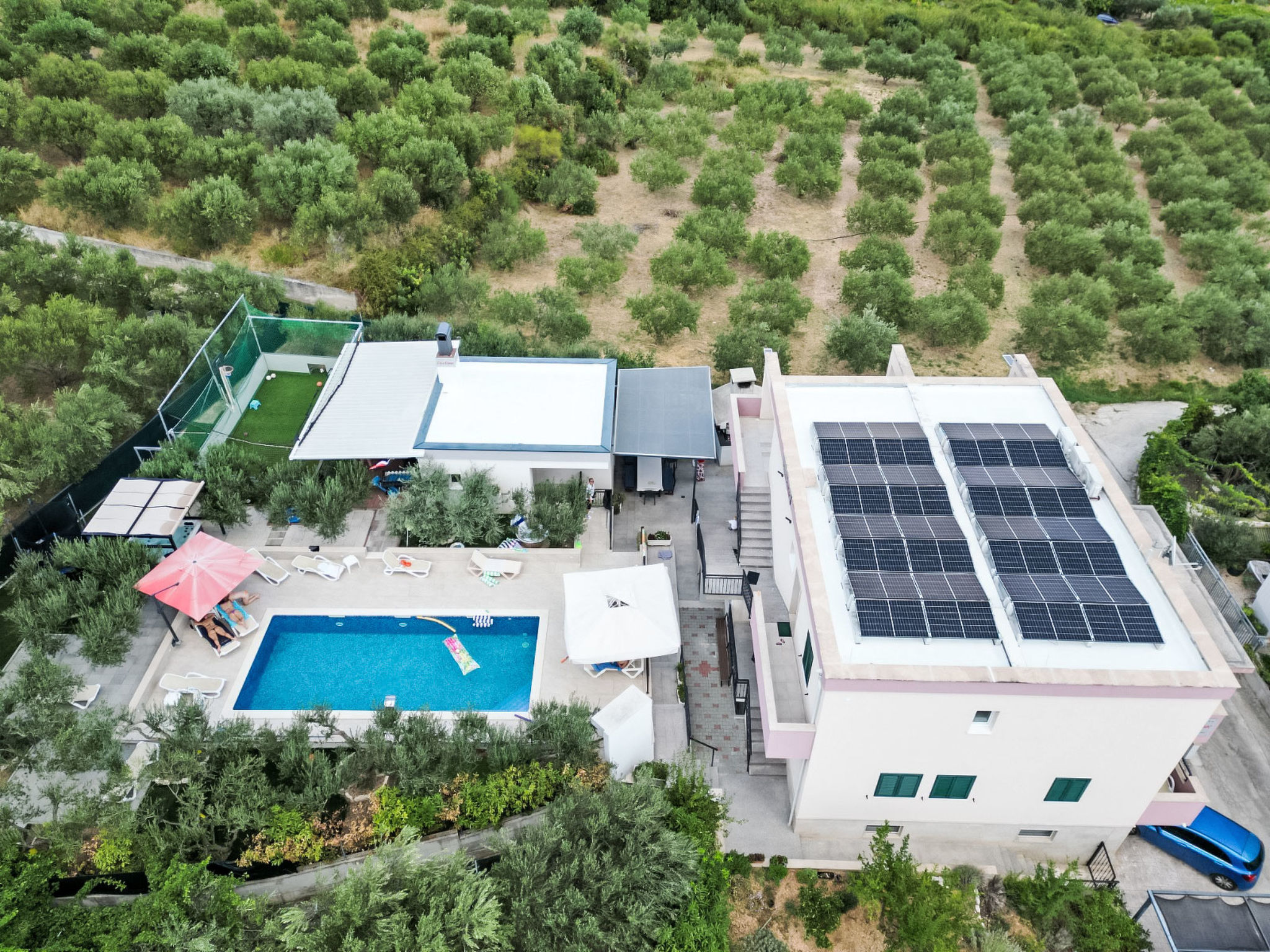 Villa Rimac in Kastel Stafilic mit Garten, Grill - Buiten